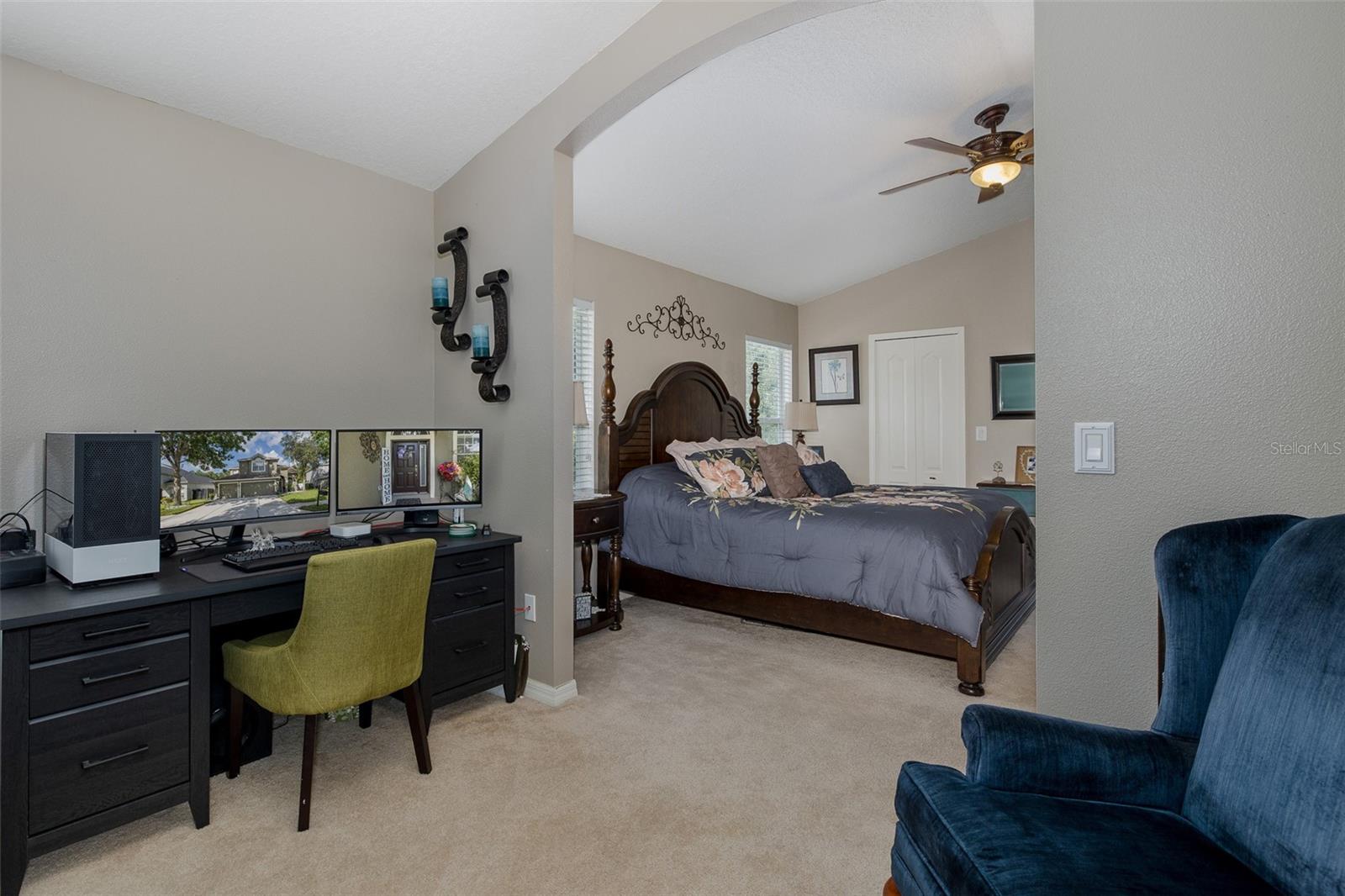 Image 26 of 66 For 11012 Oyster Bay Circle