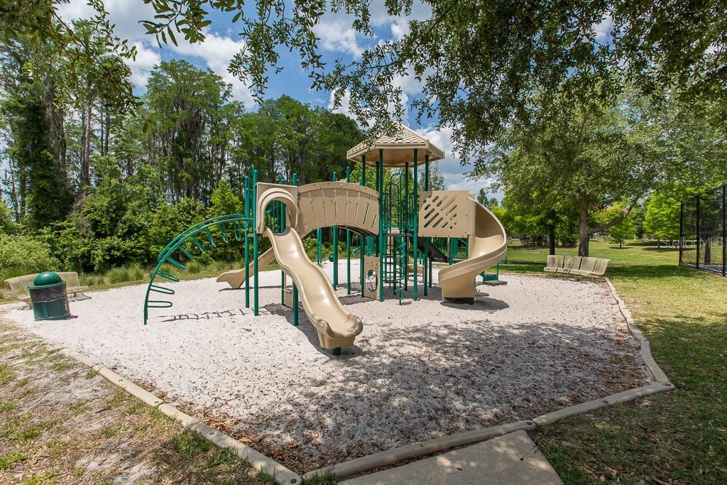 Image 65 of 66 For 11012 Oyster Bay Circle