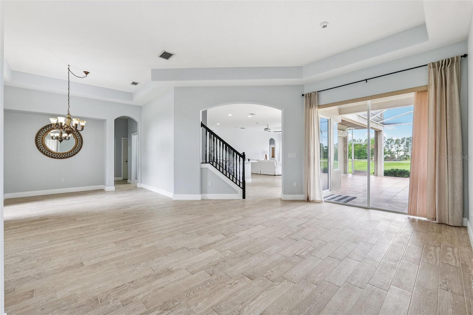 Image 9 of 52 For 13049 Thoroughbred Drive