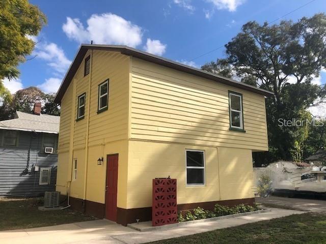 Image 3 of 14 For 2220 1-2 5th Avenue N