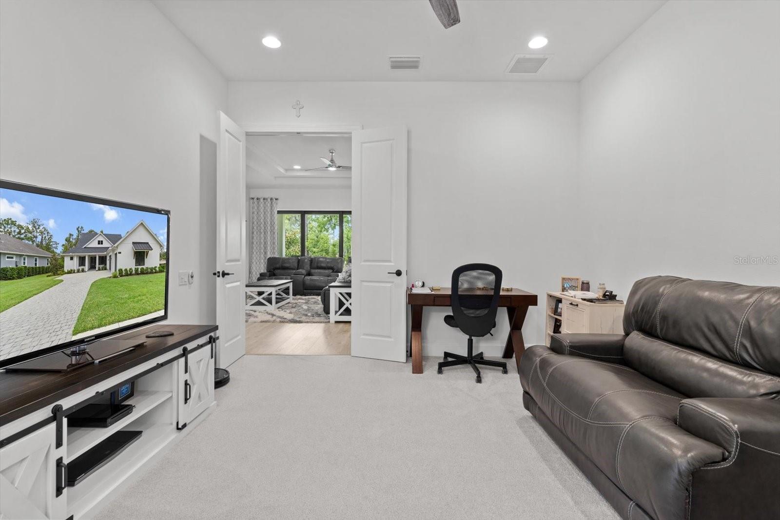 Image 15 of 41 For 4505 Hickory Oak Drive