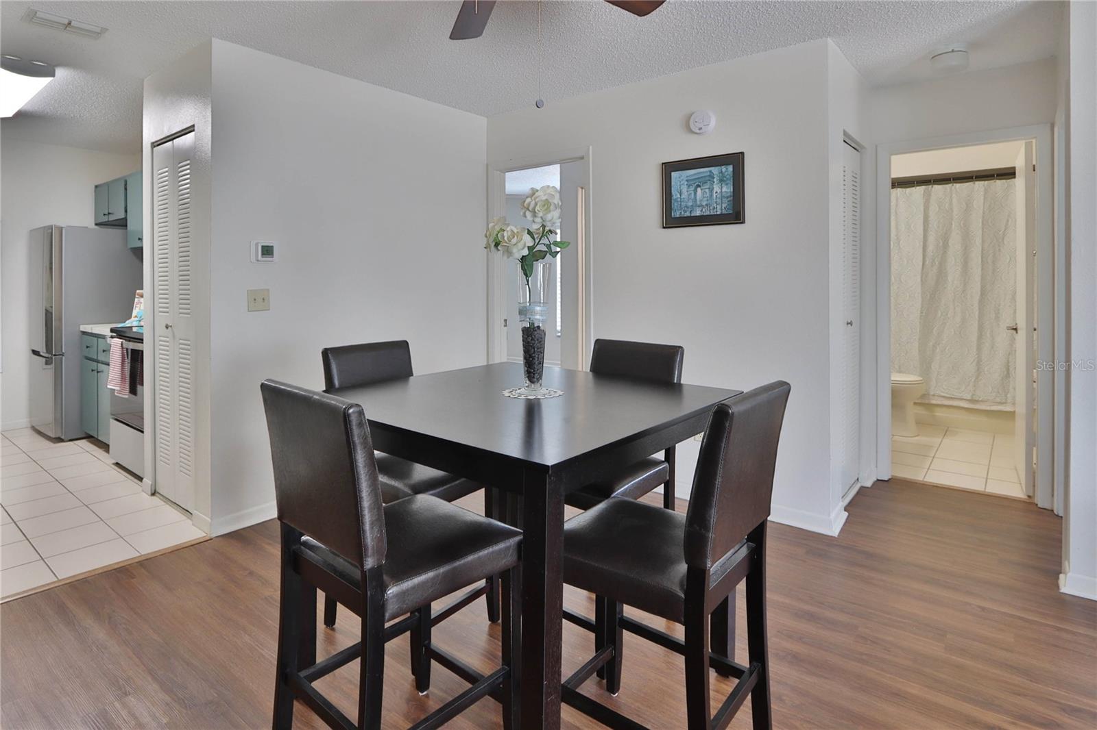 Image 11 of 36 For 13608 Village Drive 6201