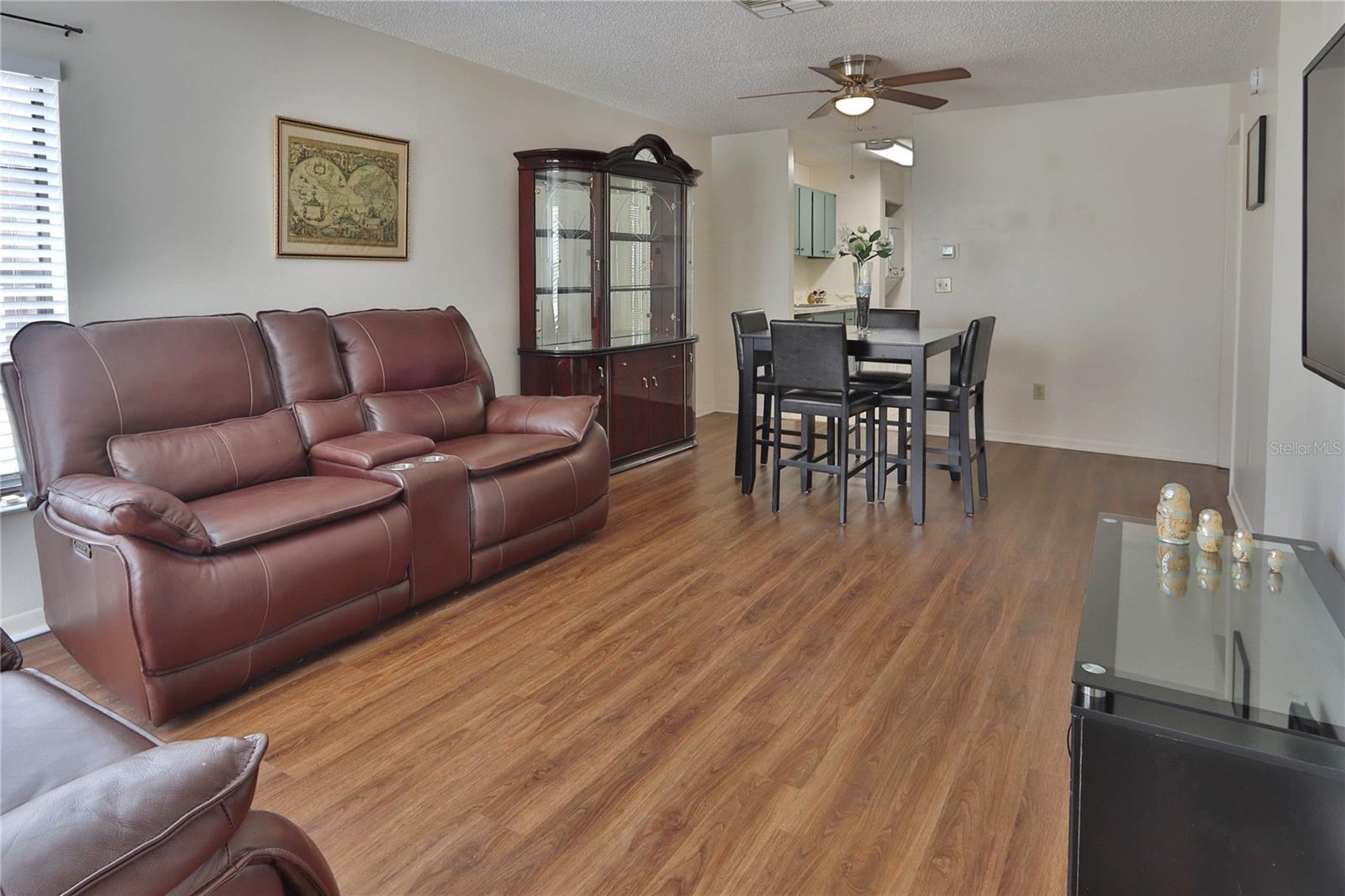 Image 7 of 36 For 13608 Village Drive 6201