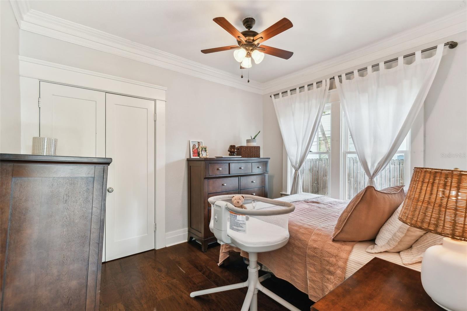 Listing photo id 8 for 6008 Branch Avenue