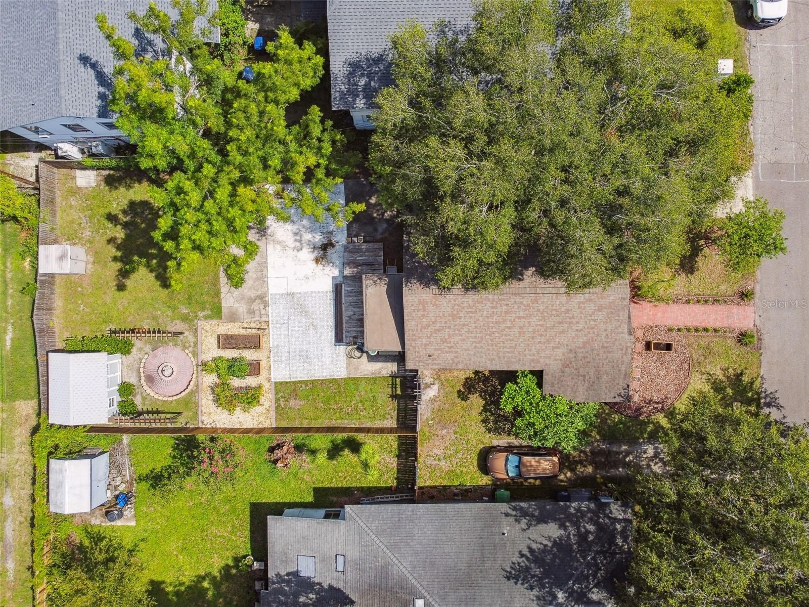Listing photo id 26 for 6008 Branch Avenue
