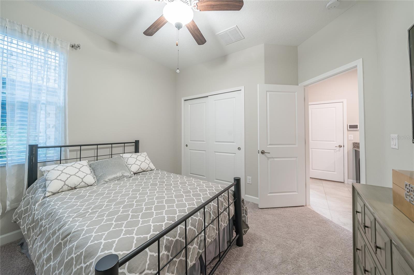 Image 17 of 47 For 4145 Shrewbury Place