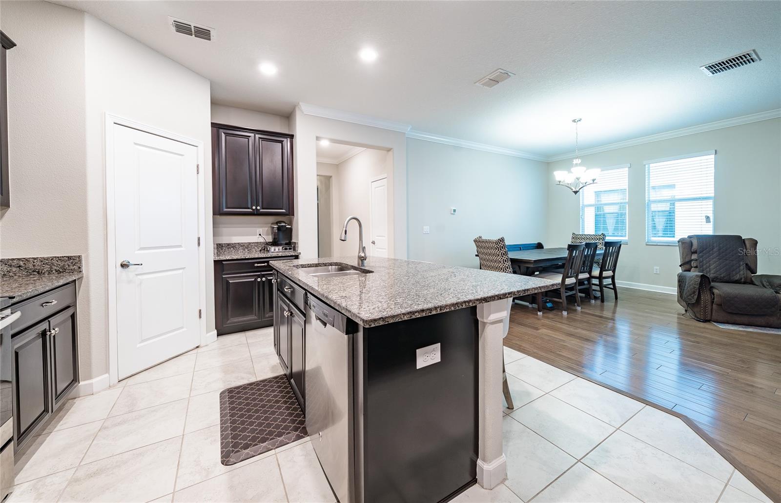 Image 33 of 47 For 4145 Shrewbury Place