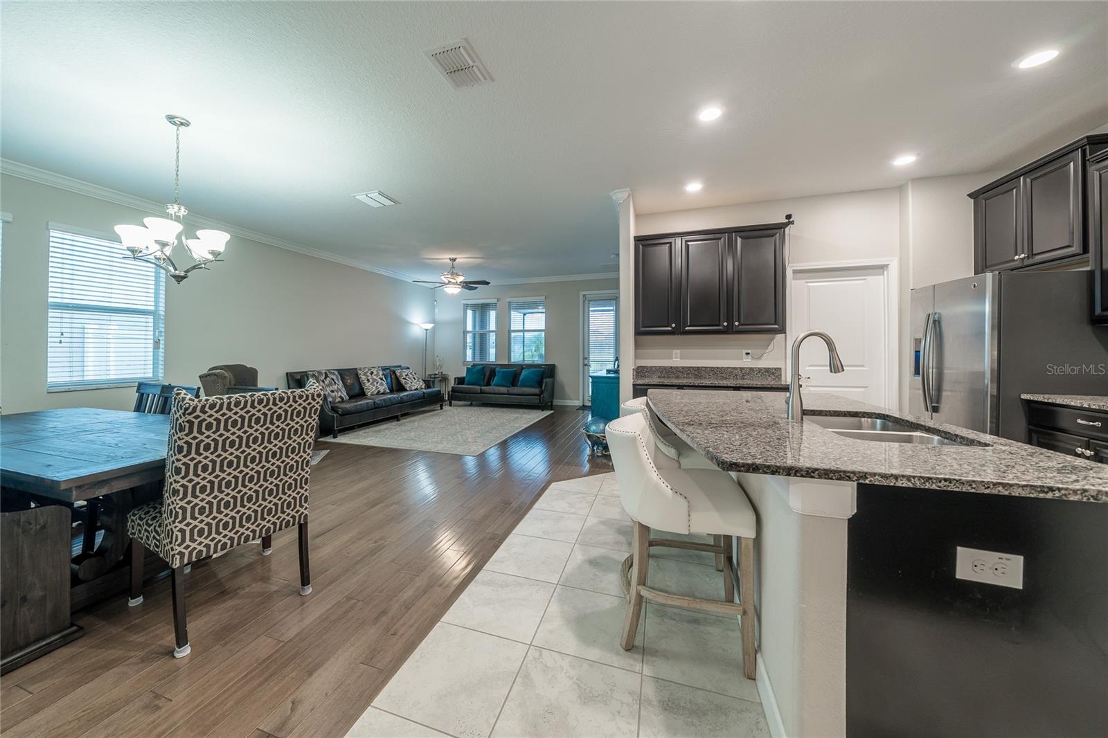 Image 6 of 47 For 4145 Shrewbury Place