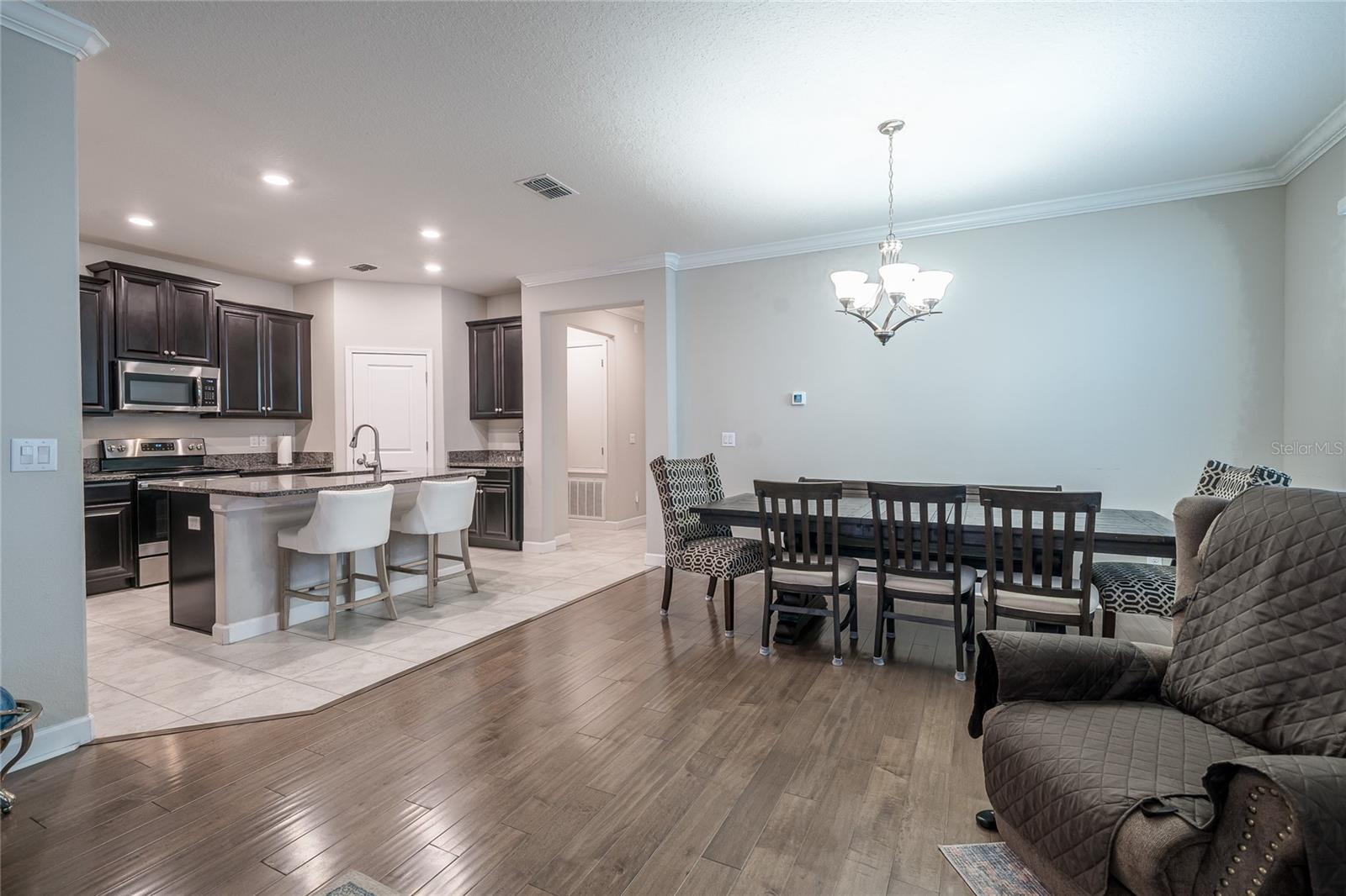 Image 7 of 47 For 4145 Shrewbury Place