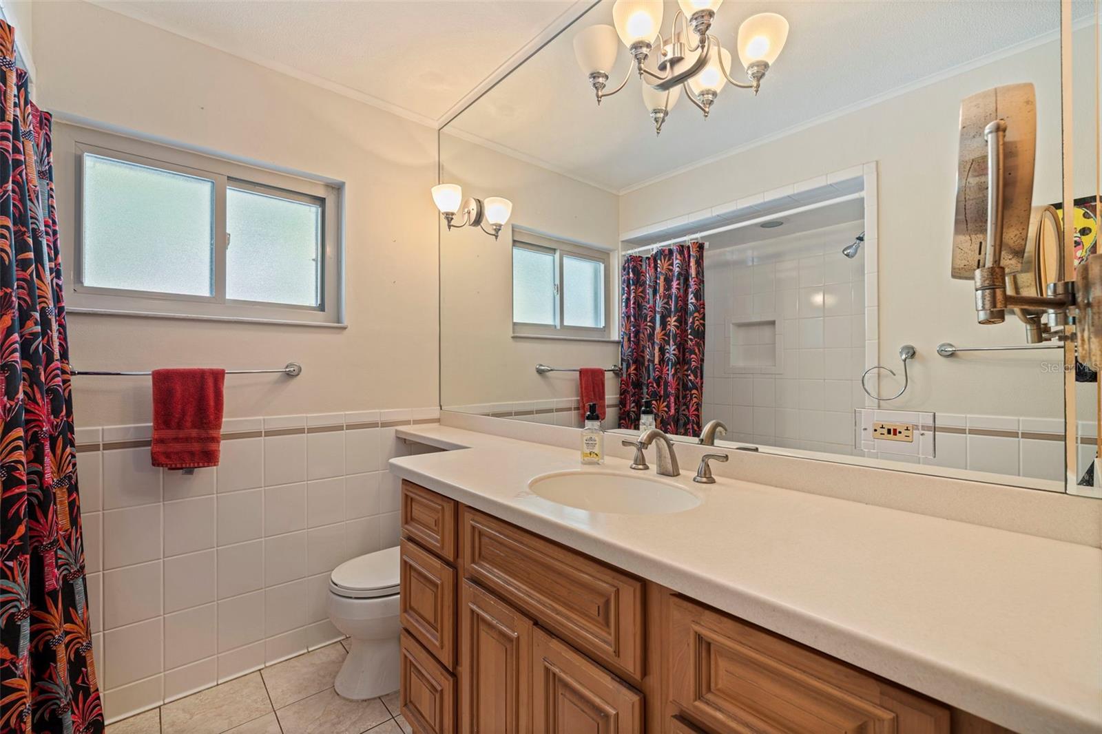 Listing photo id 20 for 1942 Pinellas Point Drive S