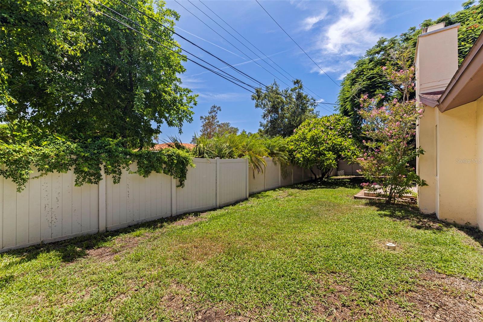 Listing photo id 26 for 1942 Pinellas Point Drive S
