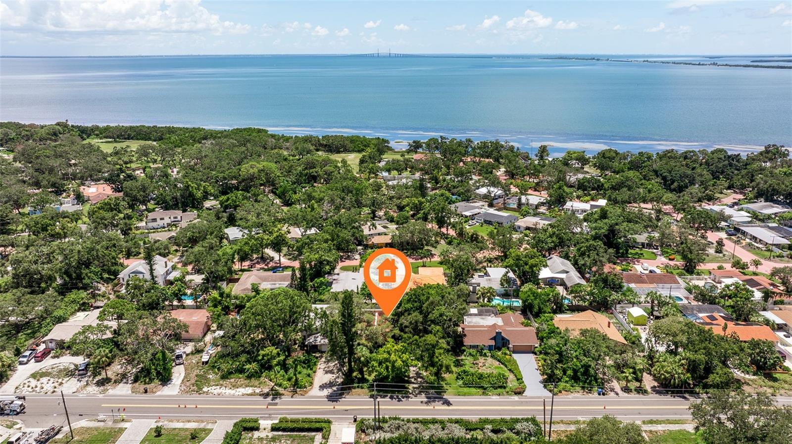 Listing photo id 35 for 1942 Pinellas Point Drive S