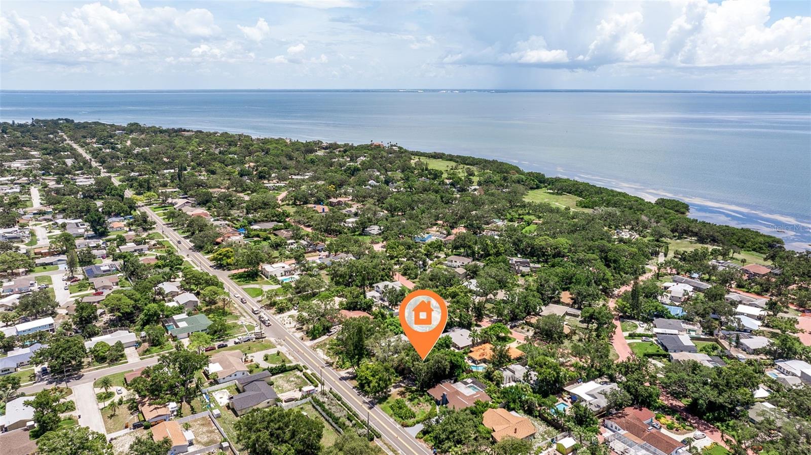 Listing photo id 37 for 1942 Pinellas Point Drive S