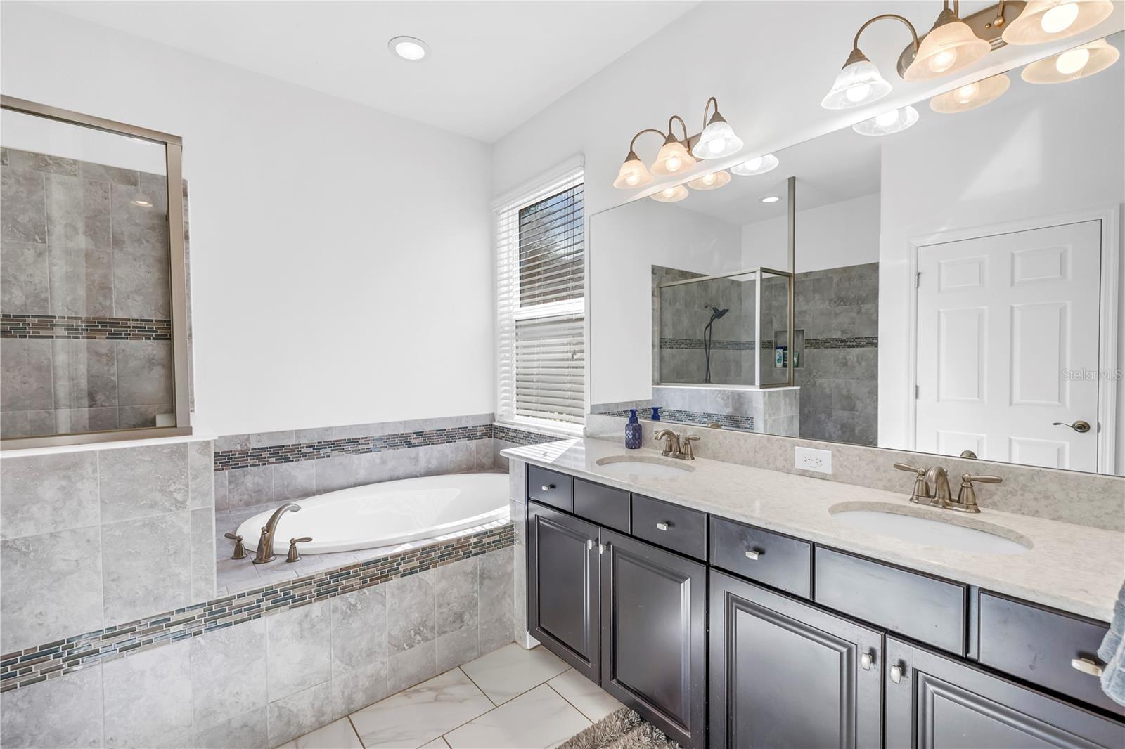 Image 19 of 74 For 27094 Carolina Aster Drive