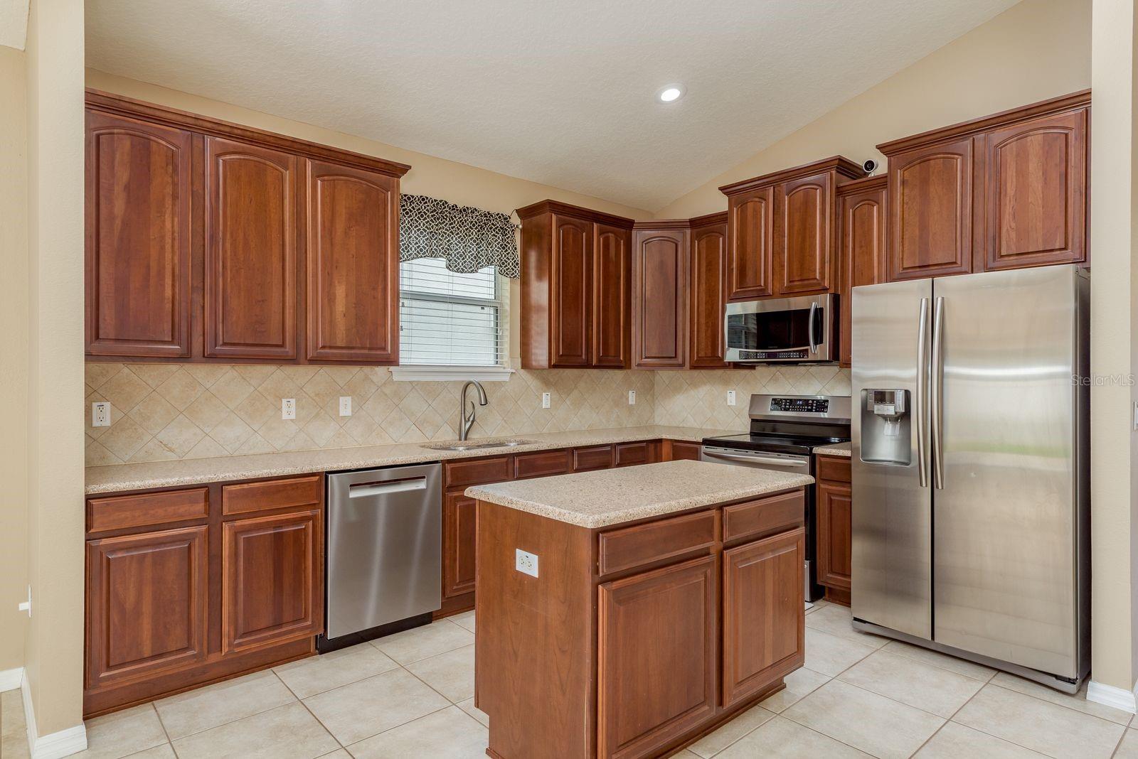 Image 10 of 49 For 11837 Colony Lakes Boulevard