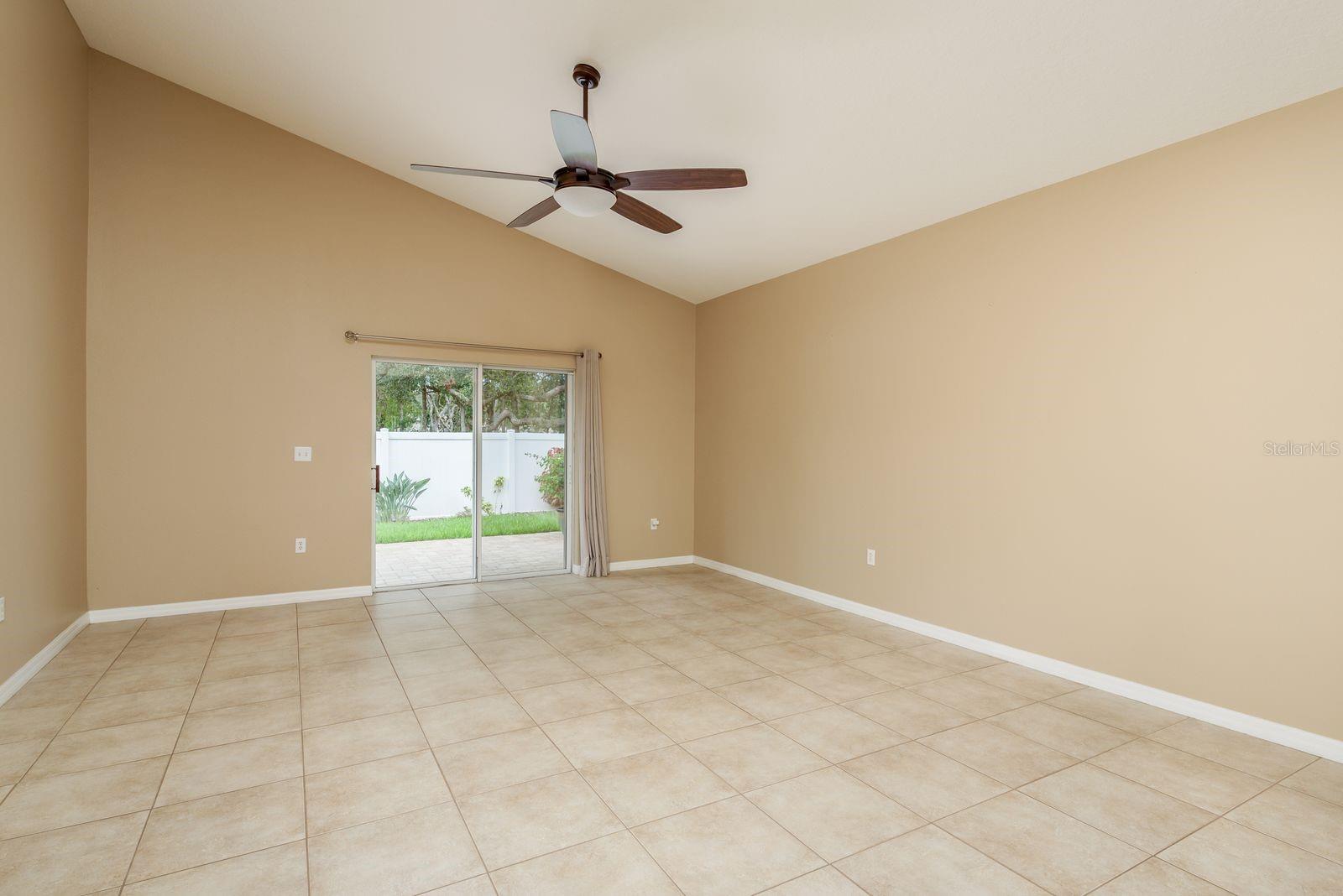 Image 13 of 49 For 11837 Colony Lakes Boulevard