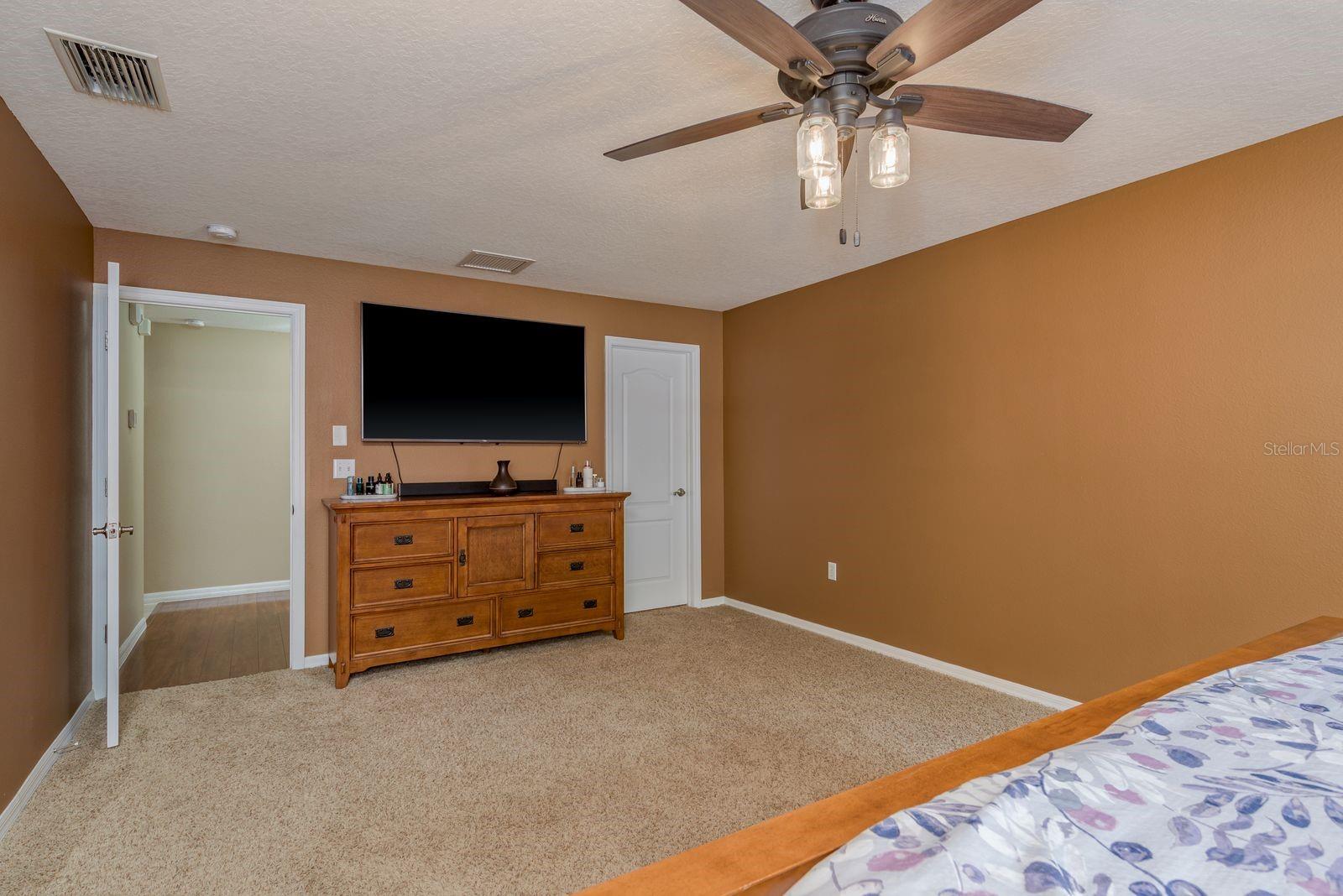 Image 16 of 49 For 11837 Colony Lakes Boulevard
