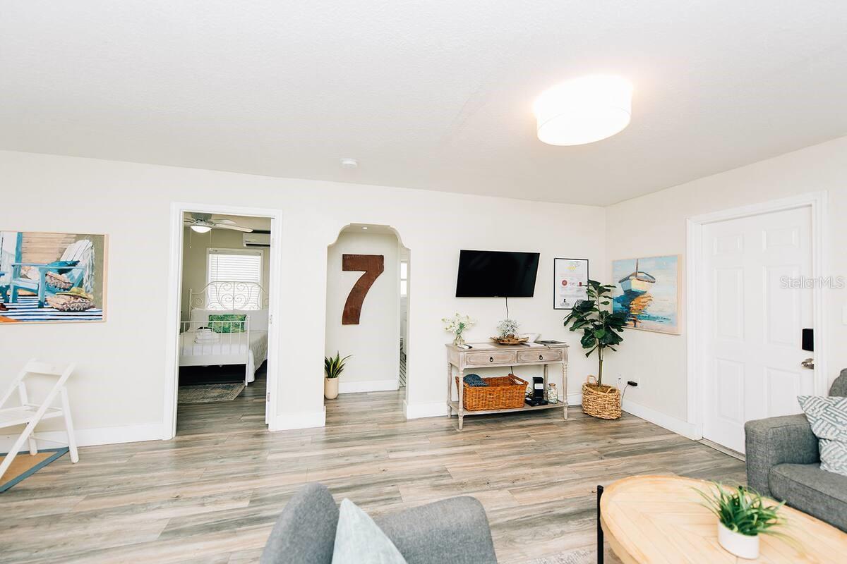 Image 4 of 25 For 4453 2nd Avenue N
