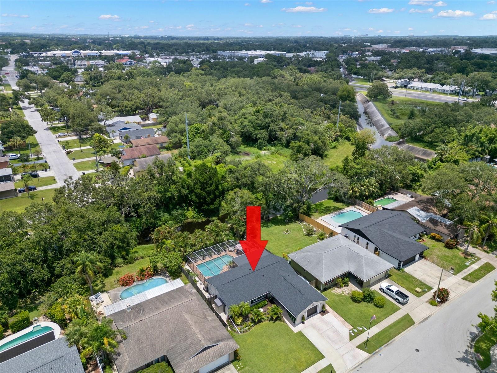 Image 33 of 39 For 6833 Circlecreek Drive