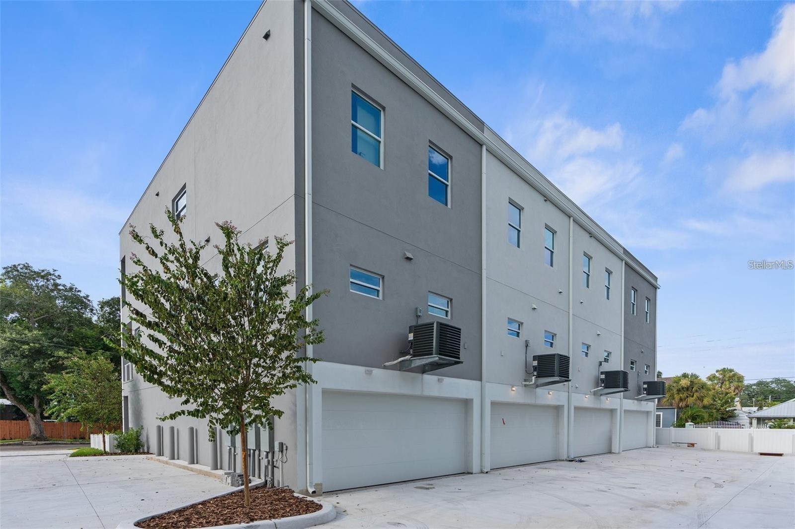 Image 4 of 19 For 102 Adalee Street 3