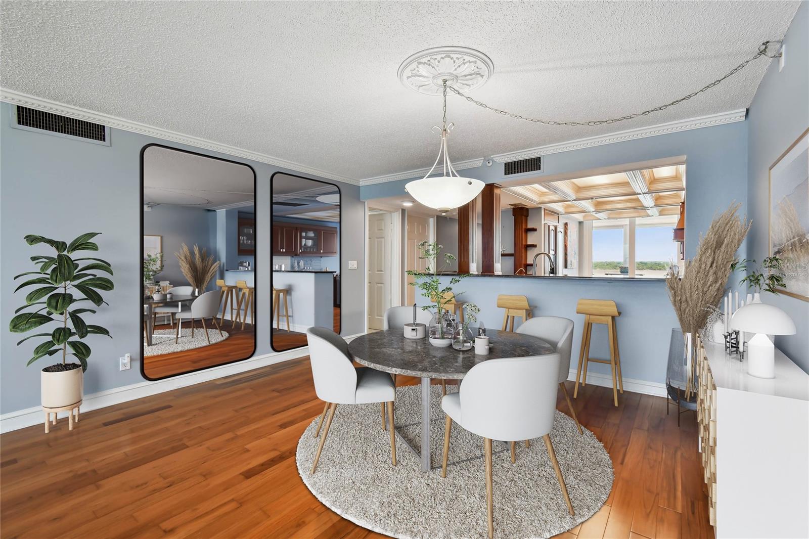Image 11 of 62 For 17900 Gulf Boulevard 12a