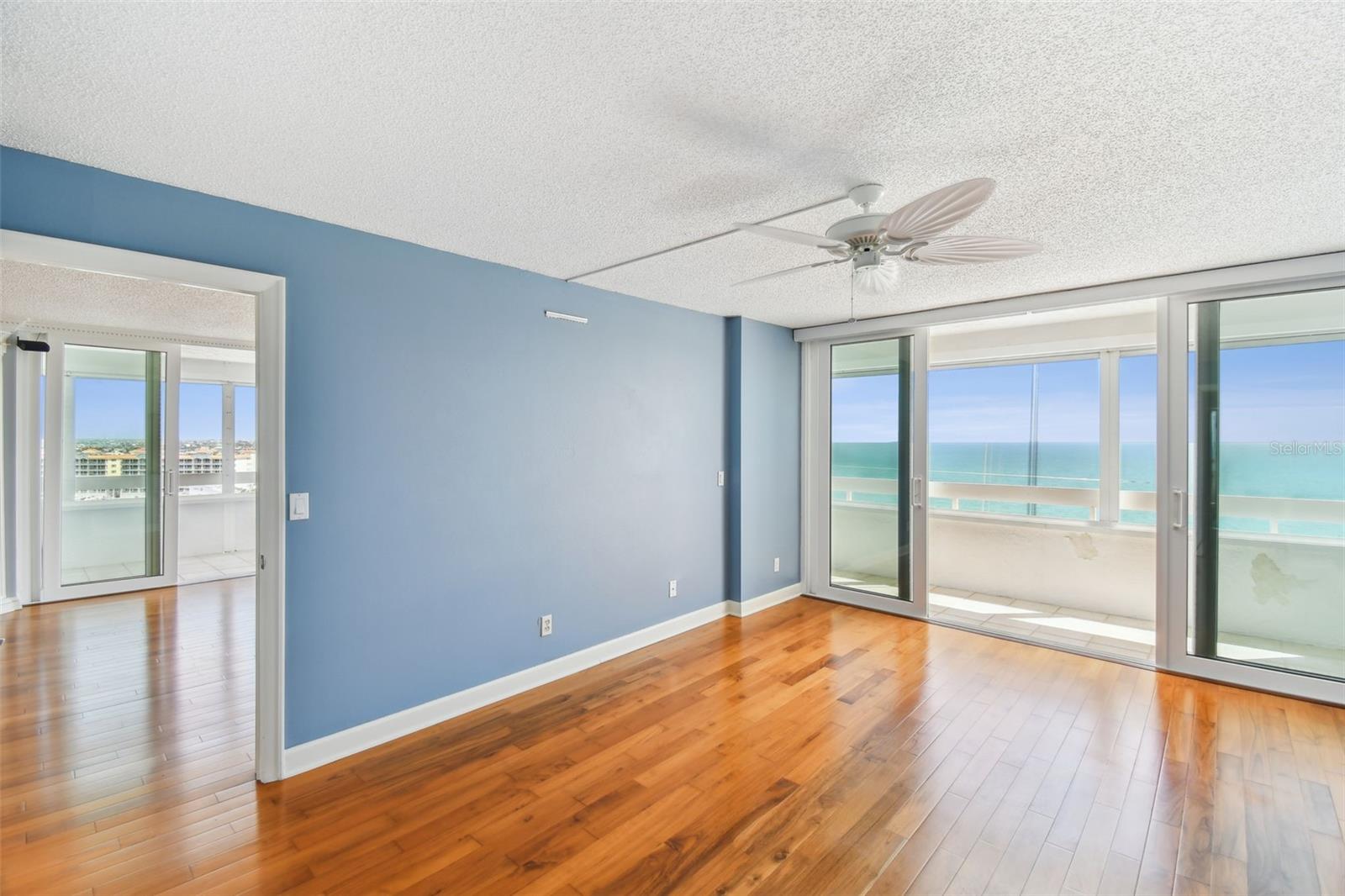 Image 23 of 62 For 17900 Gulf Boulevard 12a