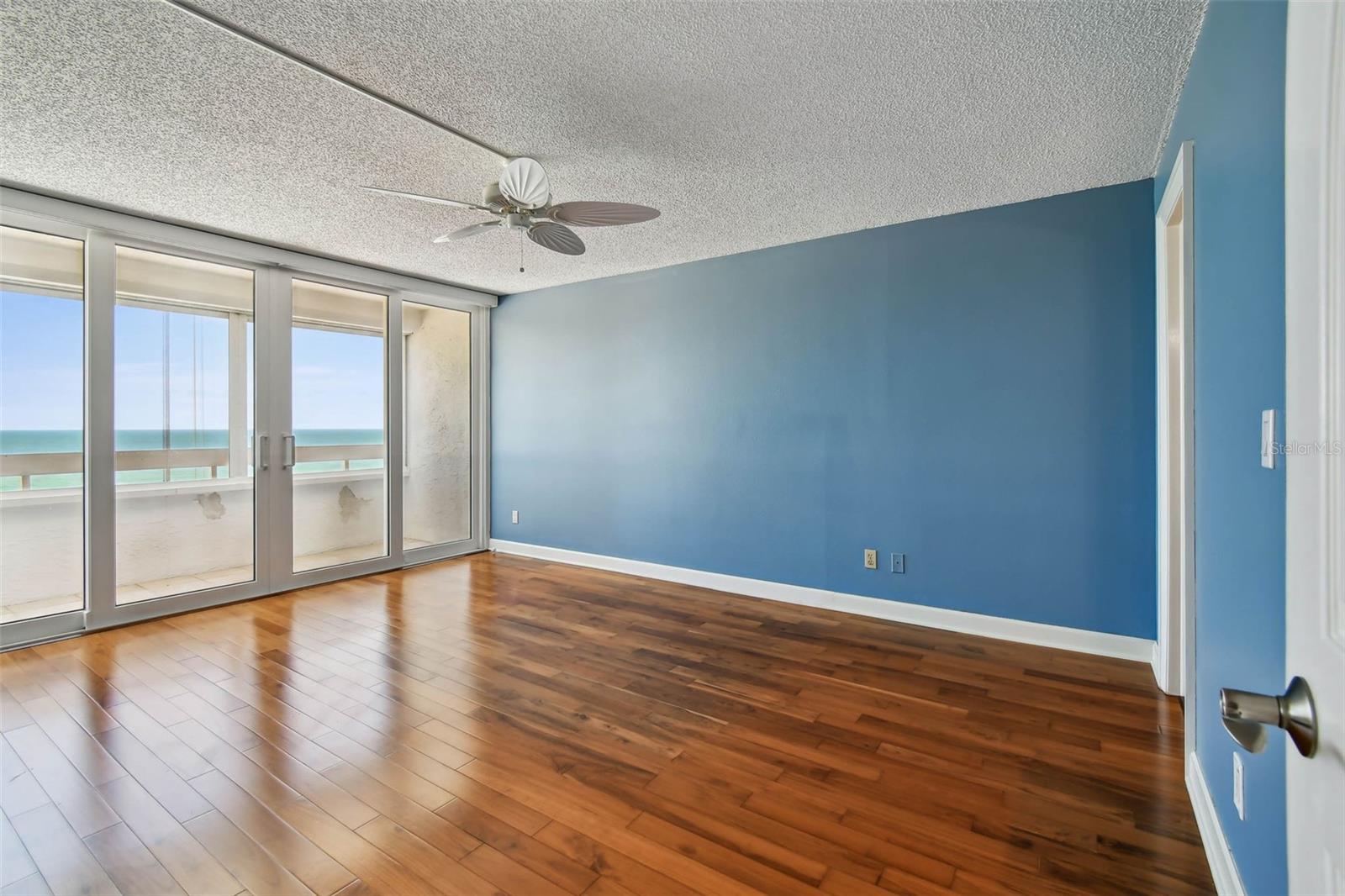 Image 26 of 62 For 17900 Gulf Boulevard 12a
