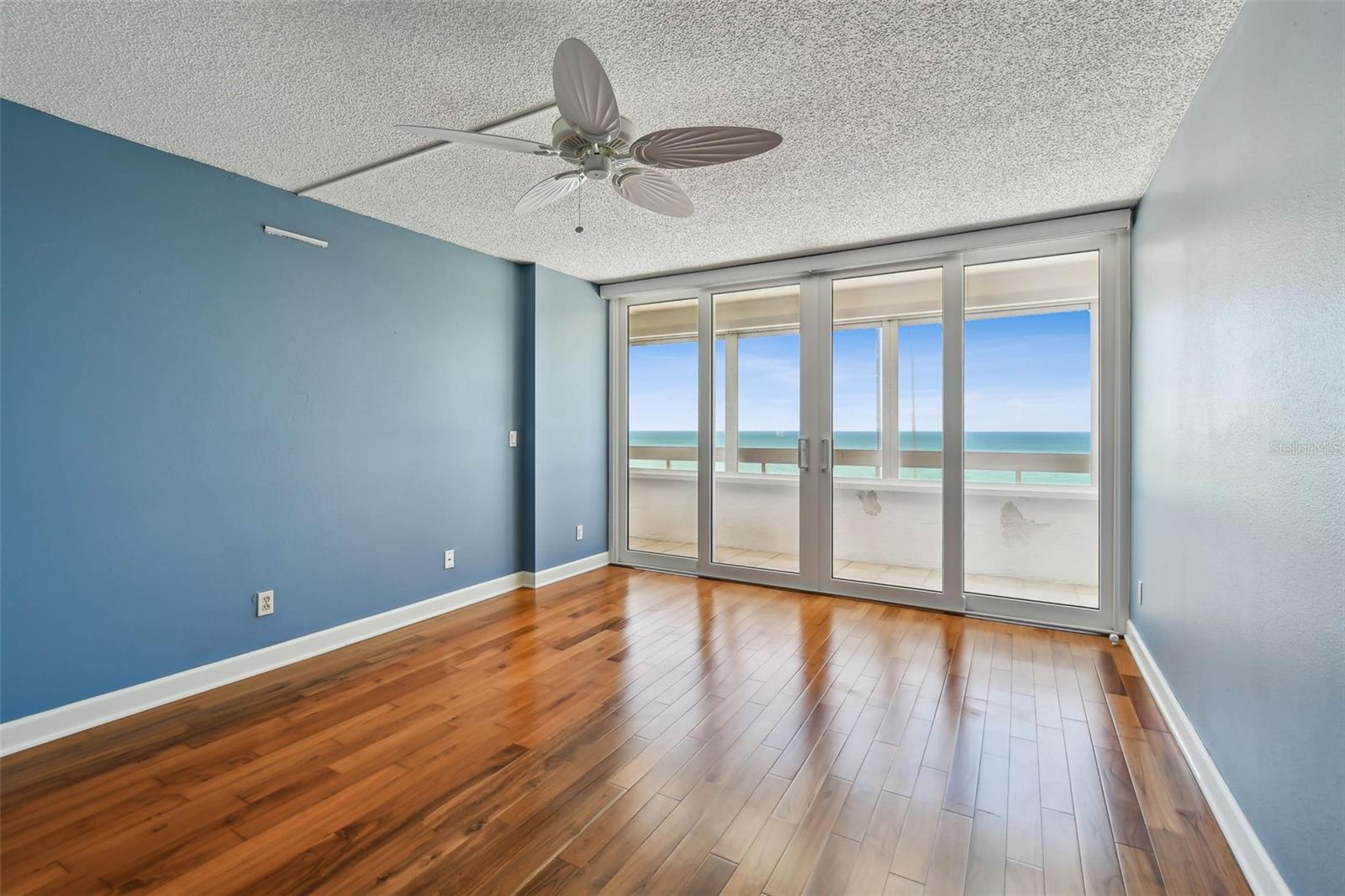 Image 27 of 62 For 17900 Gulf Boulevard 12a