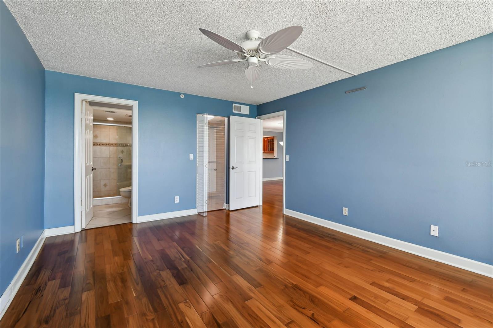 Image 28 of 62 For 17900 Gulf Boulevard 12a