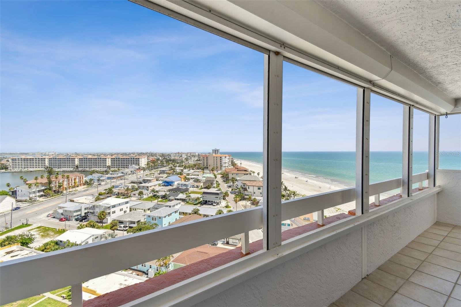 Image 41 of 62 For 17900 Gulf Boulevard 12a