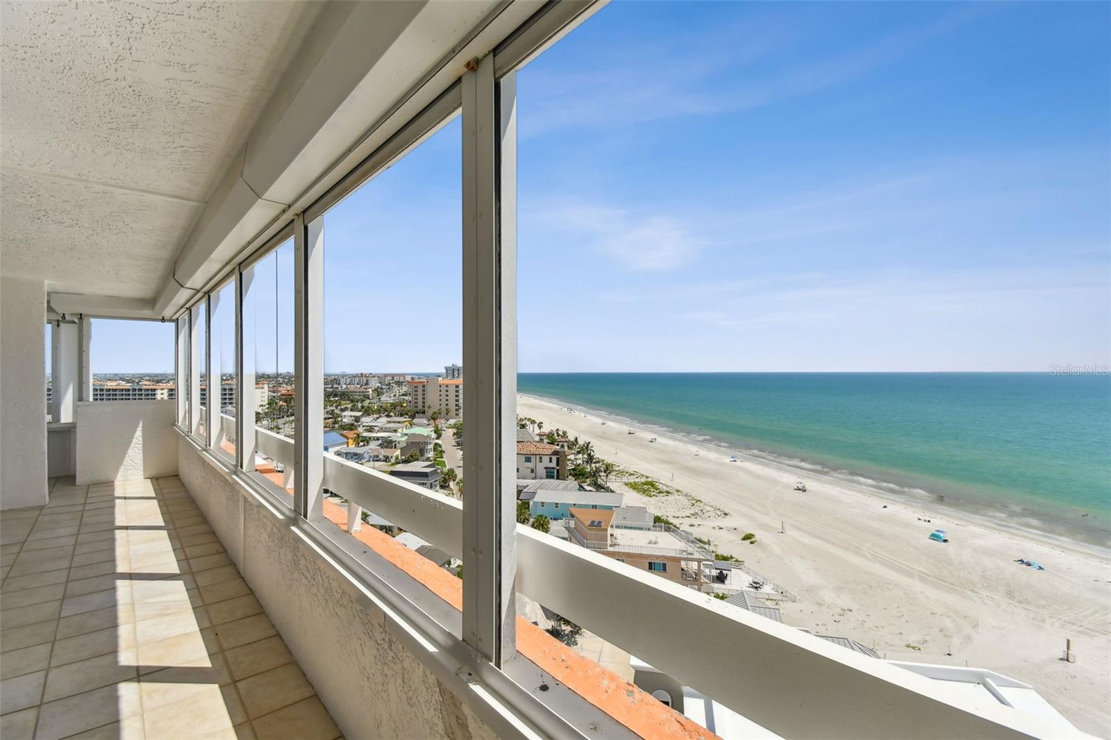 Image 46 of 62 For 17900 Gulf Boulevard 12a