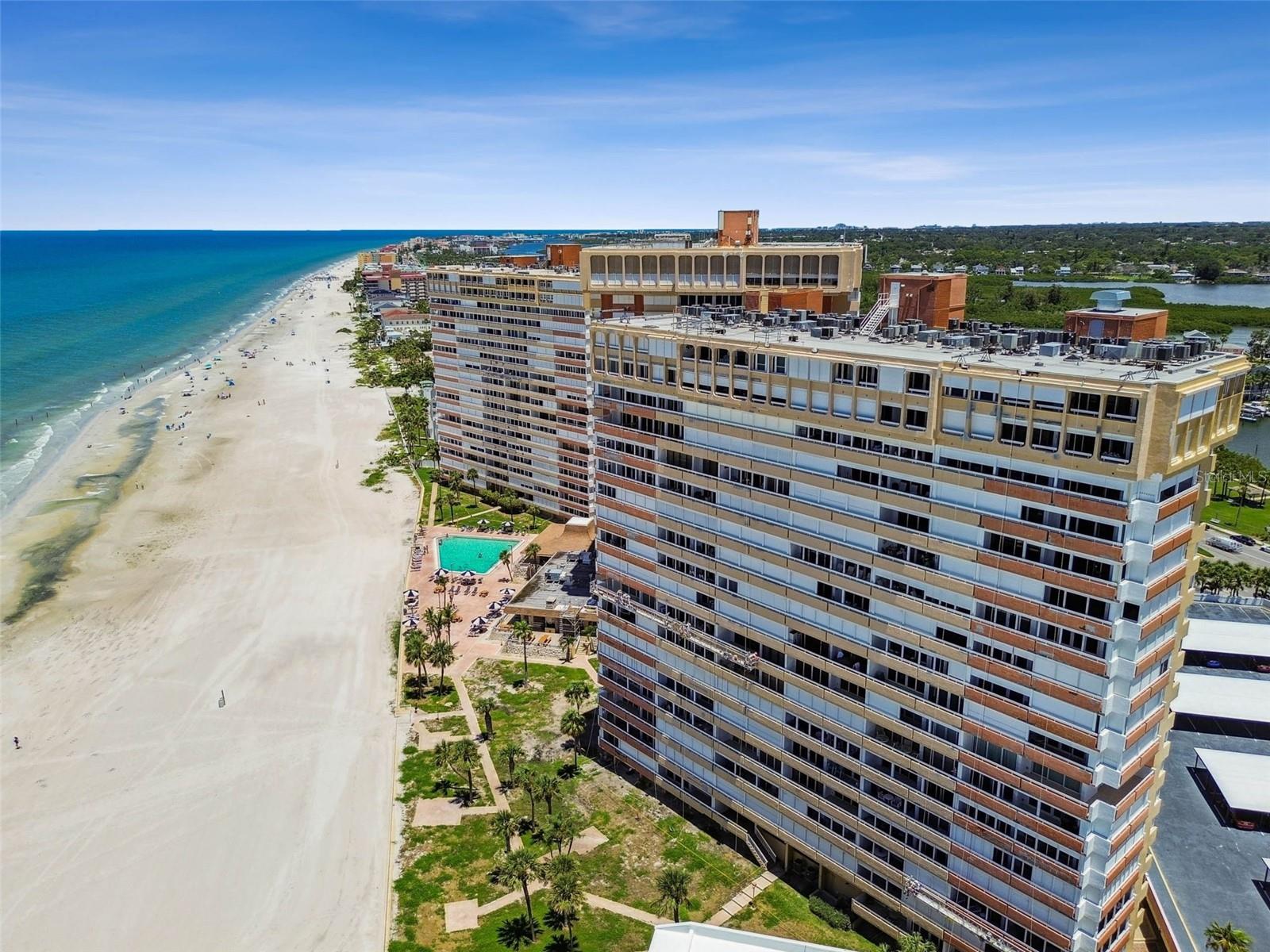 Image 60 of 62 For 17900 Gulf Boulevard 12a