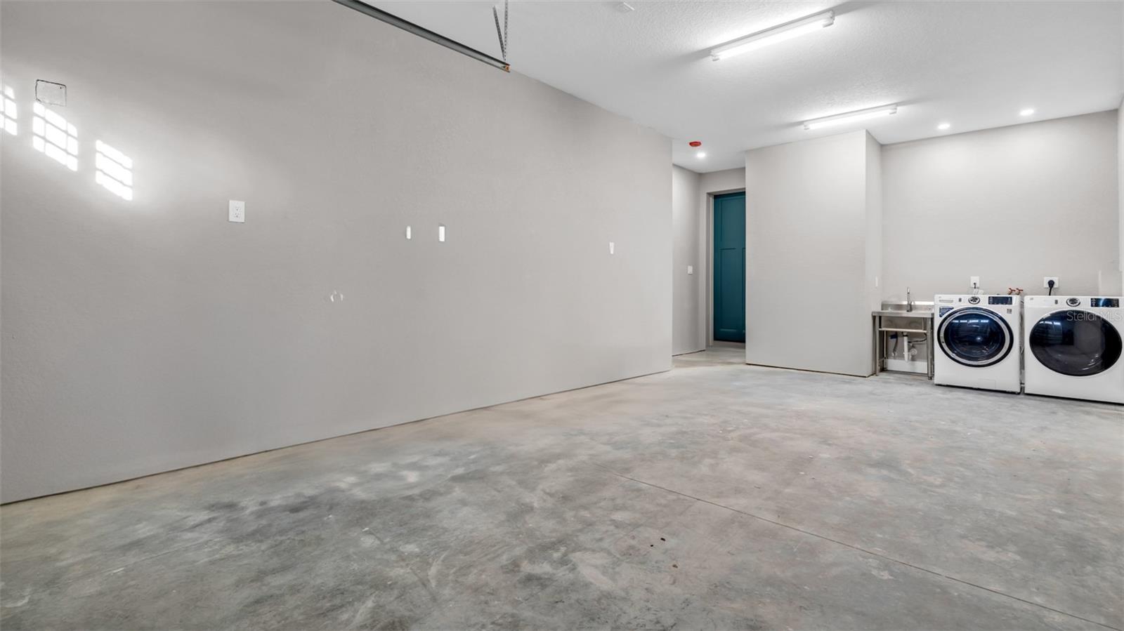 Image 31 of 32 For 4927 5th Avenue S