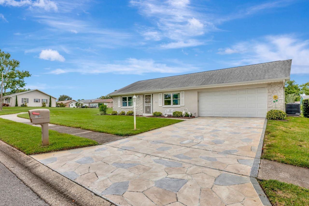 Image 32 of 39 For 1704 Caledonia Court