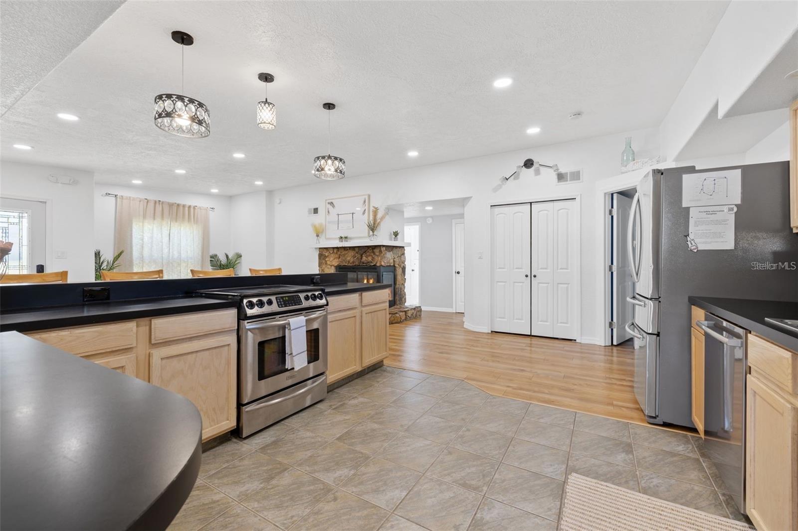 Image 10 of 34 For 12384 144th Street
