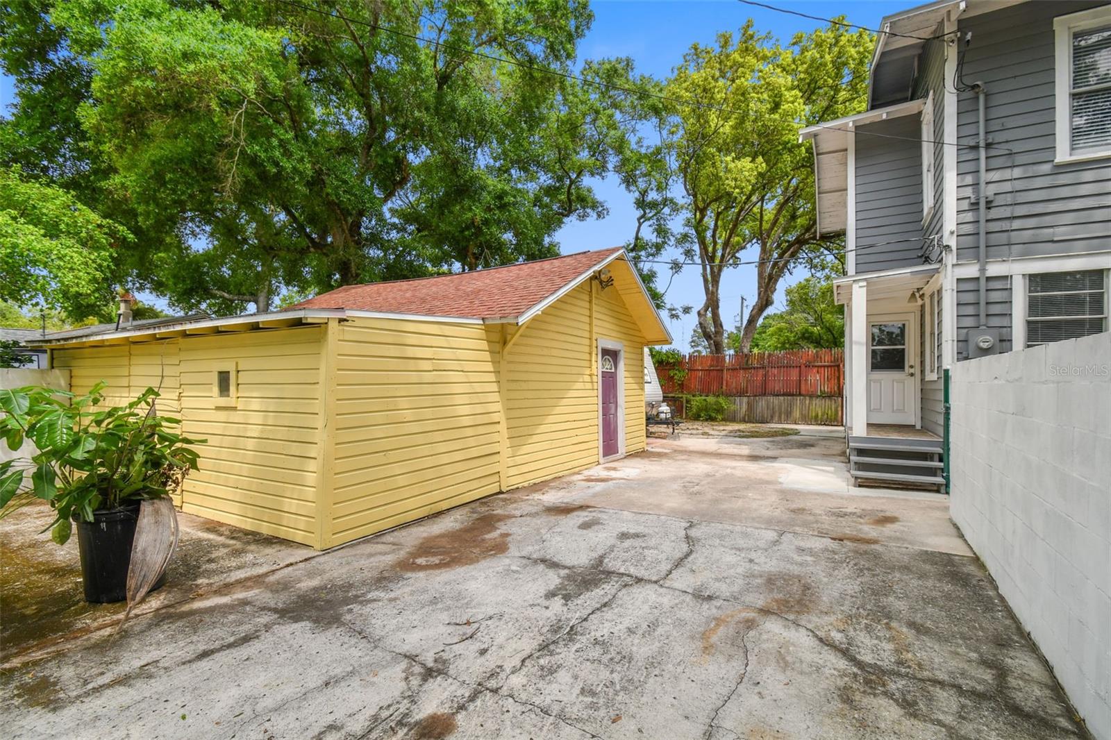 Image 37 of 46 For 6810 Navin Avenue