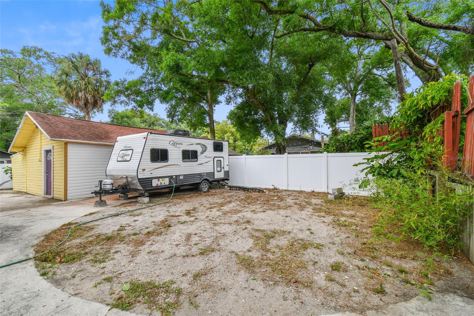 Image 39 of 46 For 6810 Navin Avenue