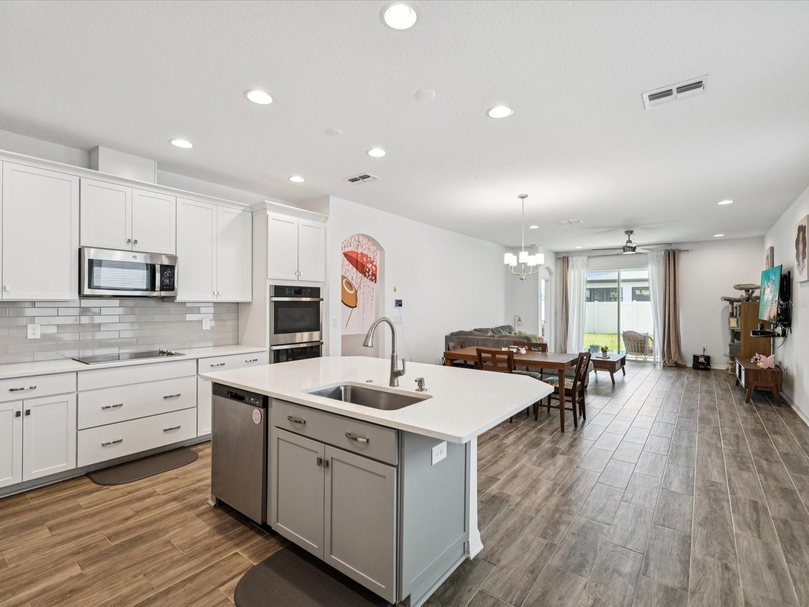 Image 12 of 67 For 12466 Rosepine Place