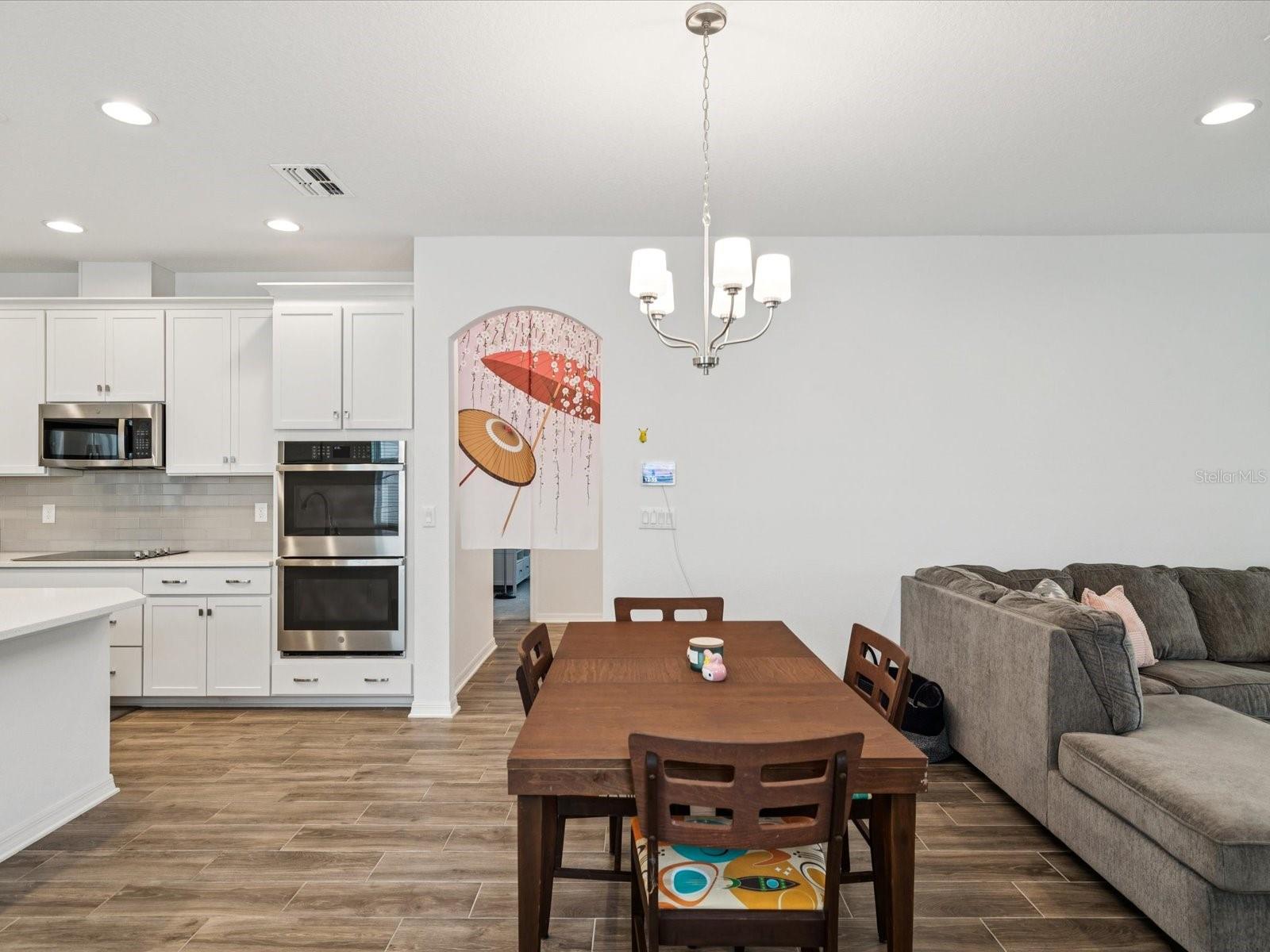 Image 26 of 67 For 12466 Rosepine Place