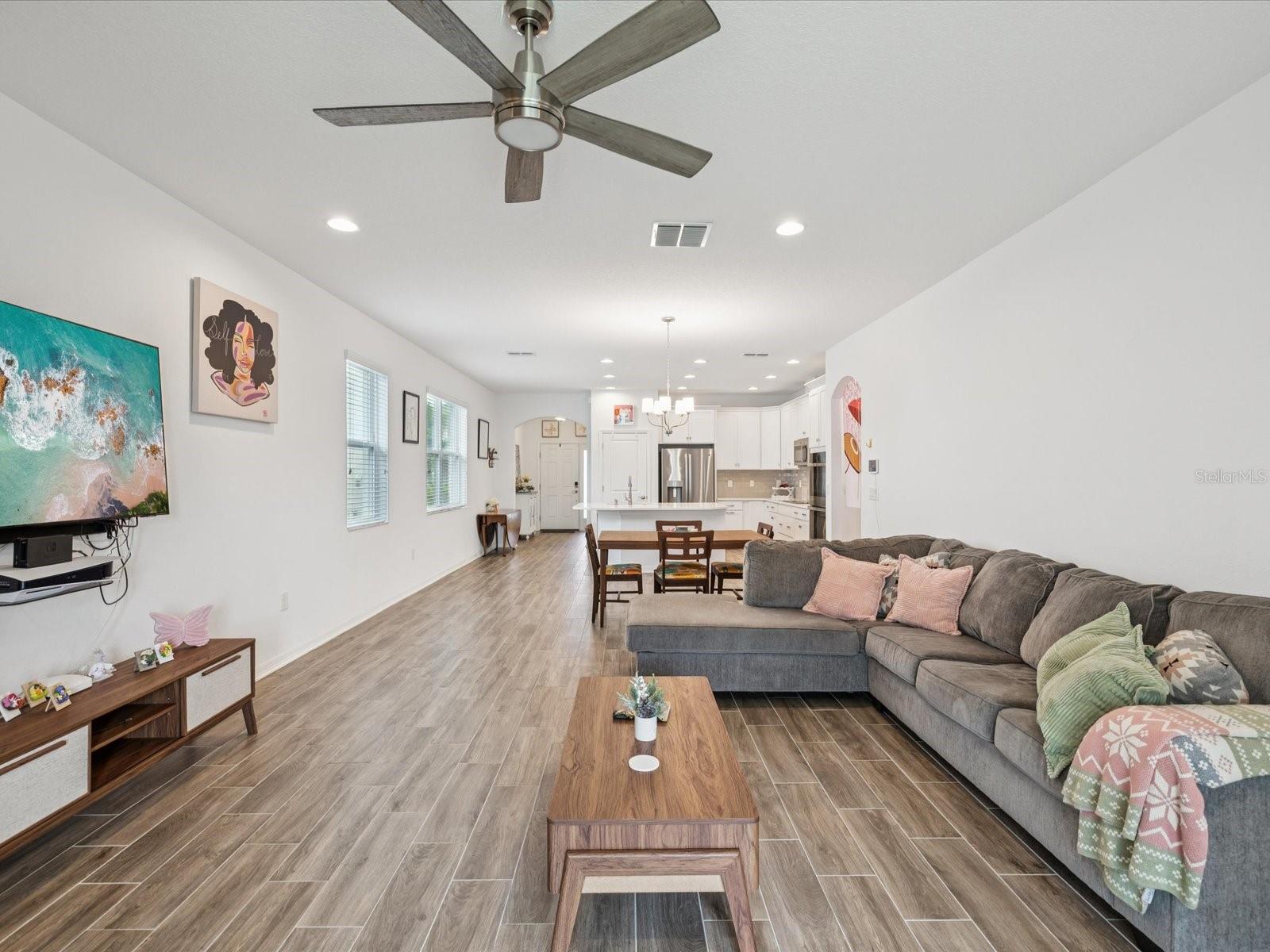 Image 4 of 67 For 12466 Rosepine Place