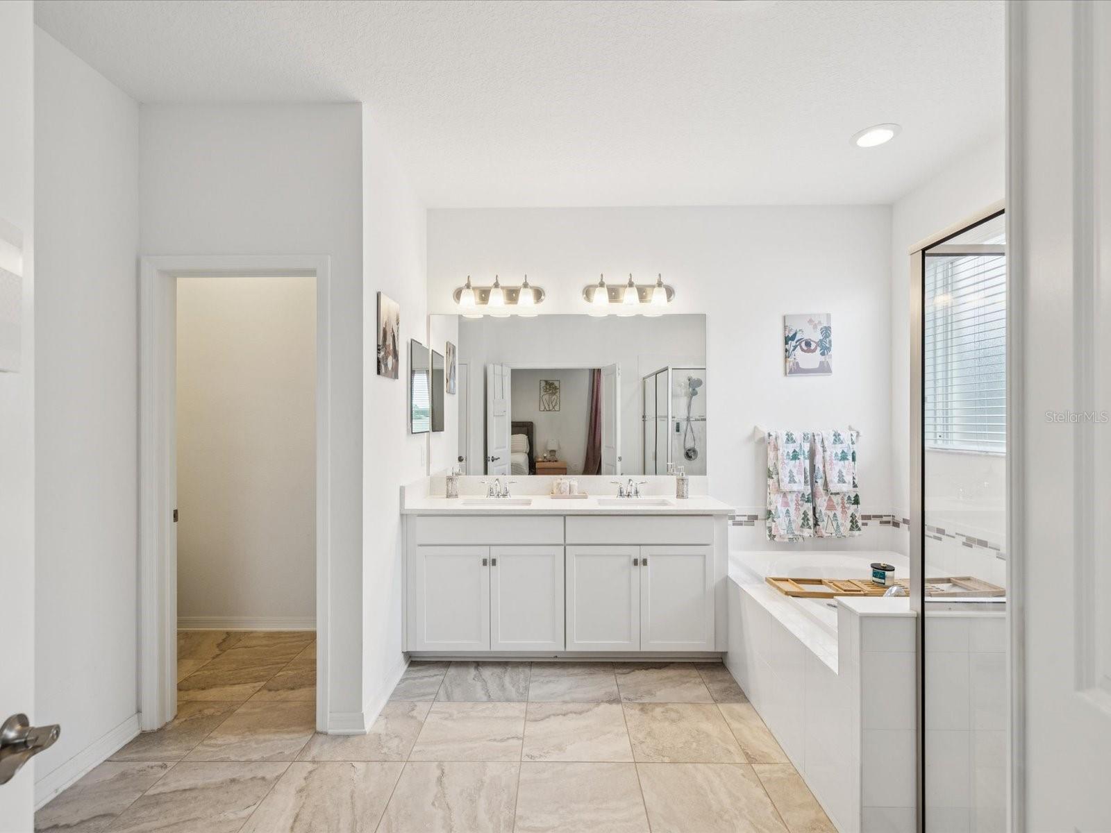 Image 6 of 67 For 12466 Rosepine Place