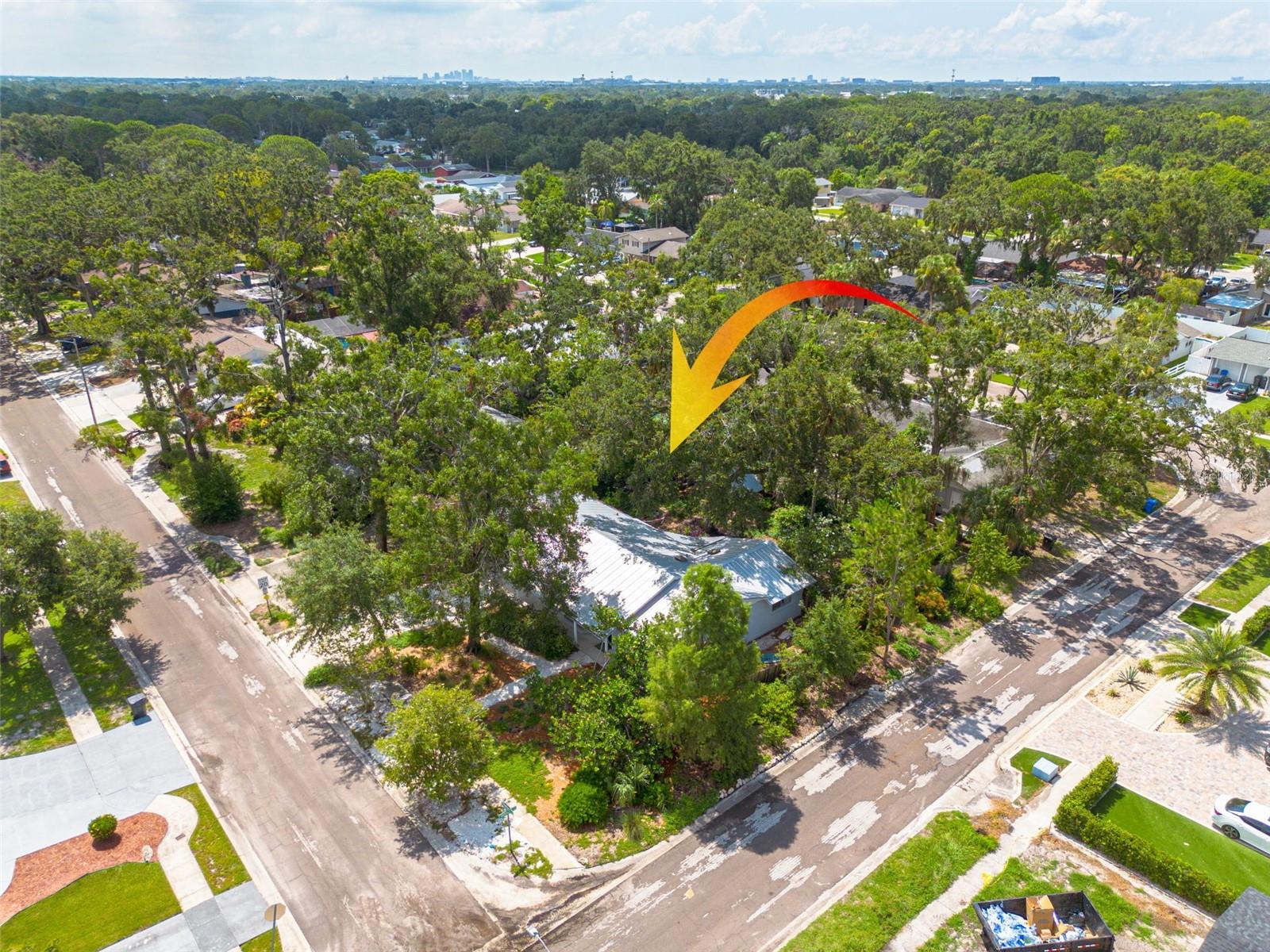 Listing photo id 36 for 8024 Hiawatha Street