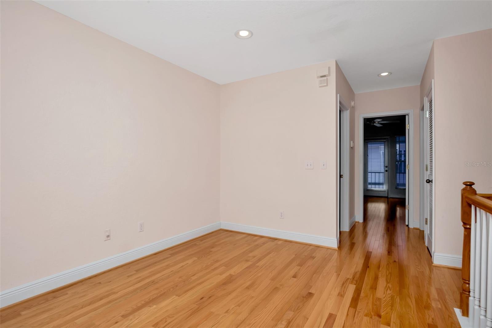 Image 15 of 42 For 113 Bosphorous Avenue 2