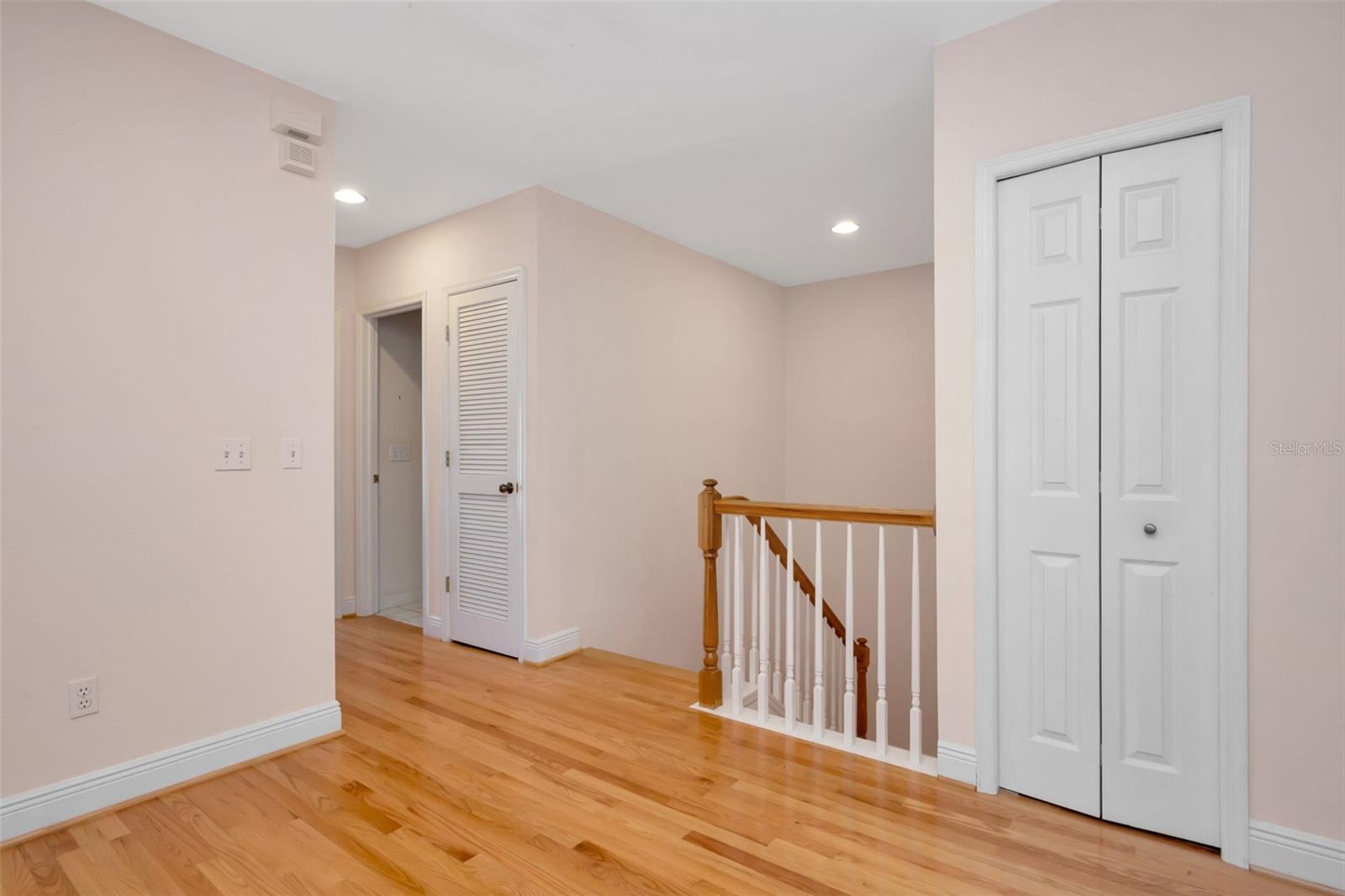 Image 17 of 42 For 113 Bosphorous Avenue 2