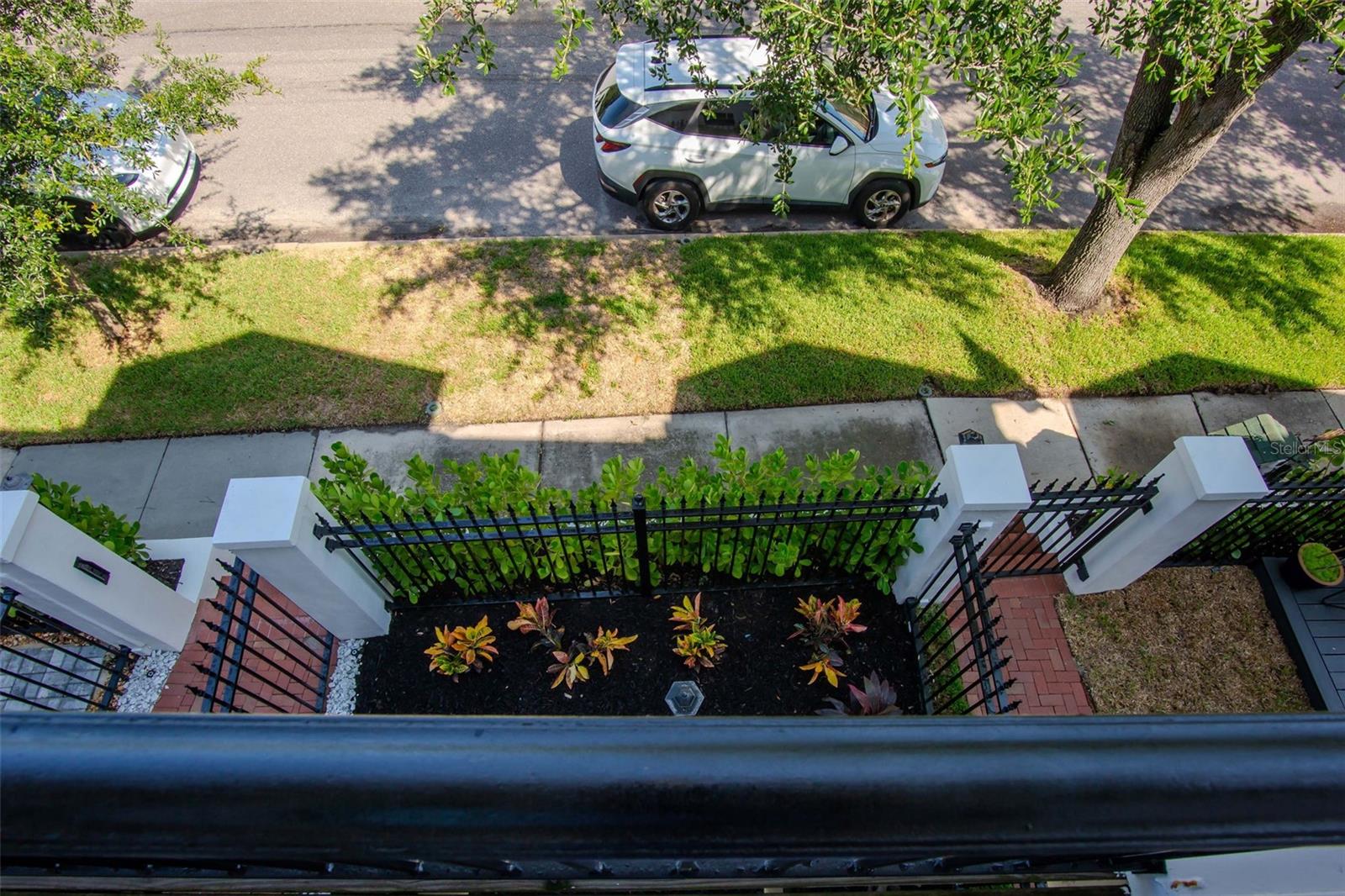 Image 35 of 42 For 113 Bosphorous Avenue 2