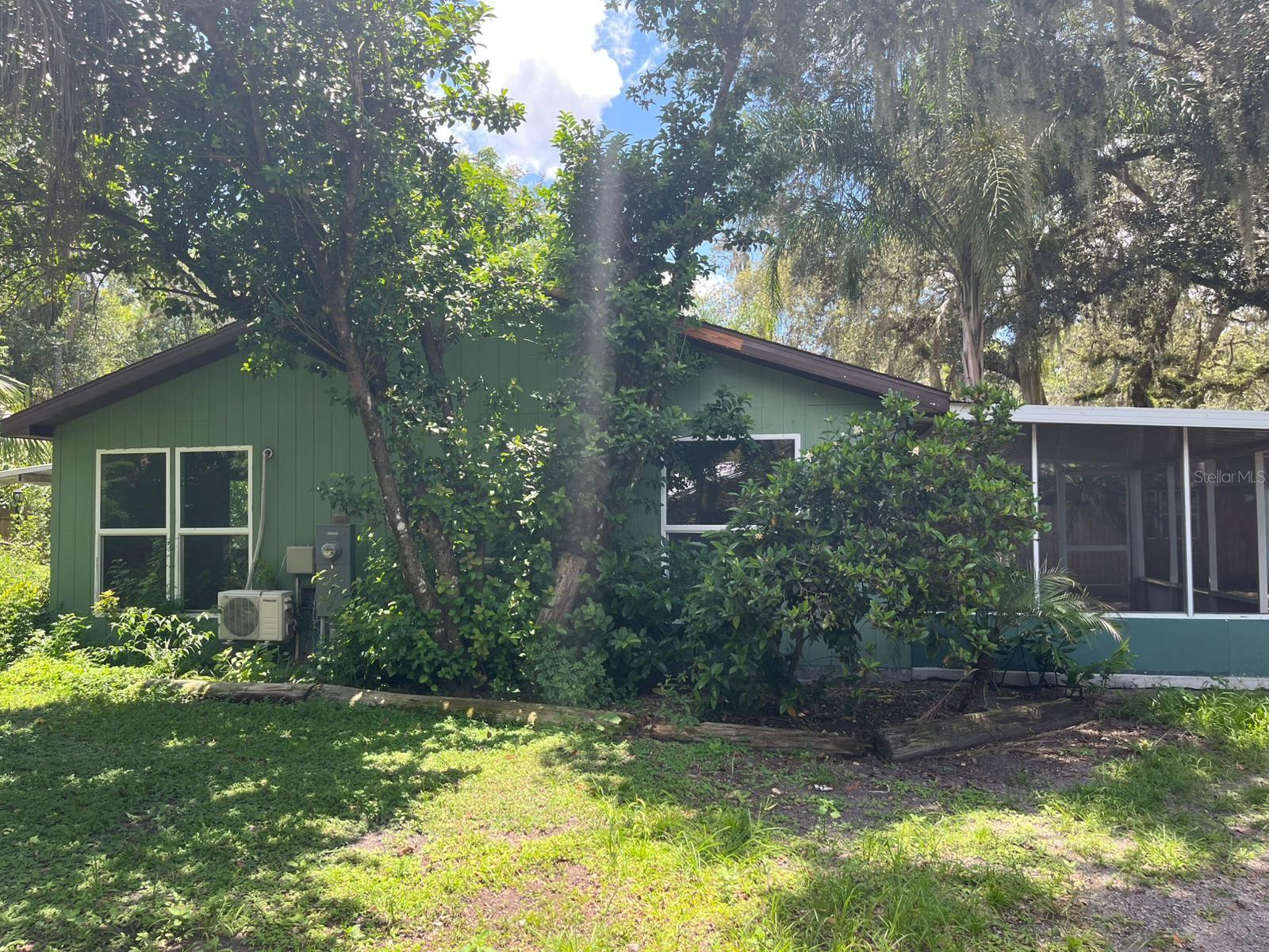 Image 16 of 28 For 38250 Collins Avenue W
