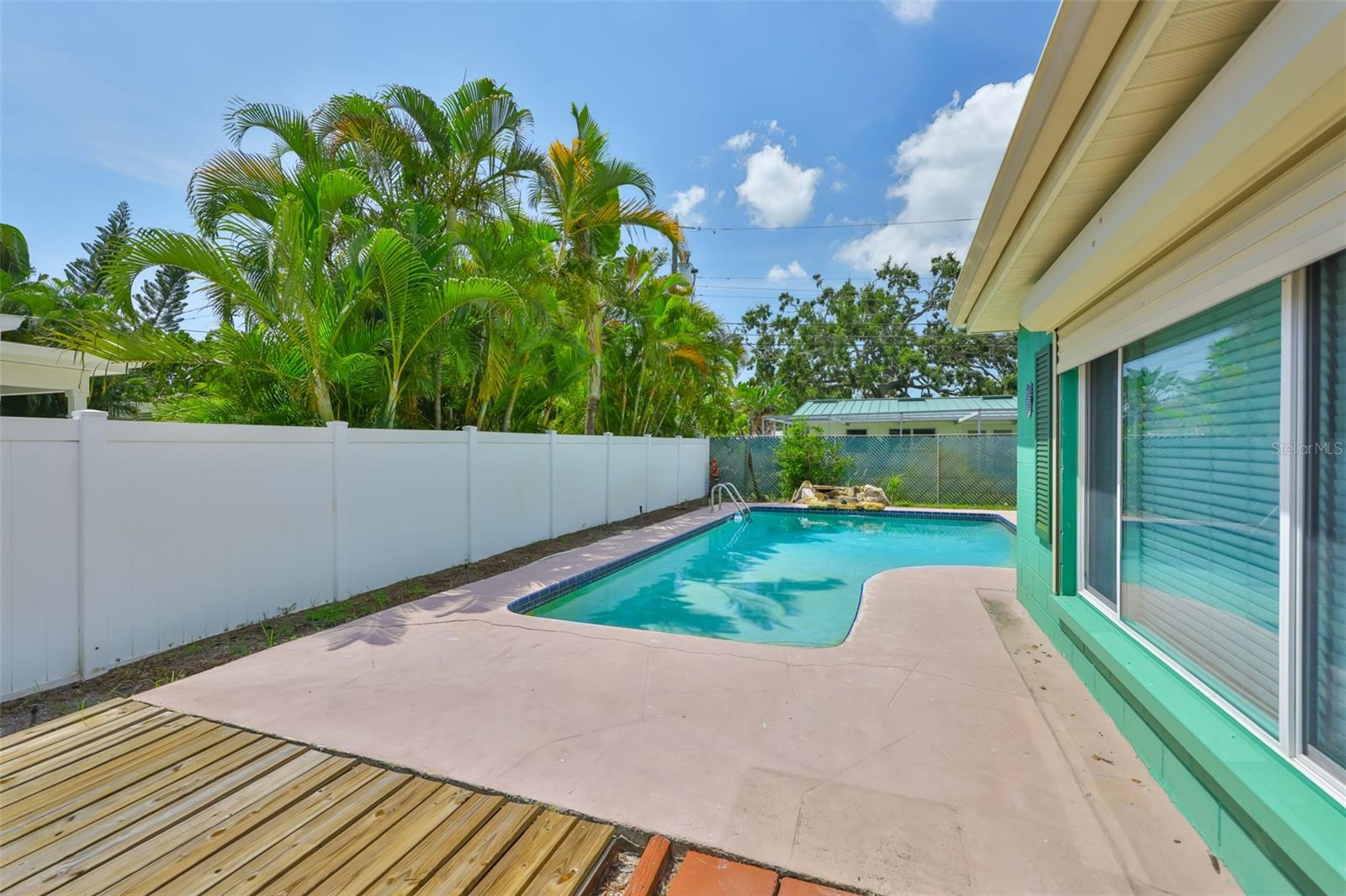 Image 32 of 48 For 8331 14th Way N