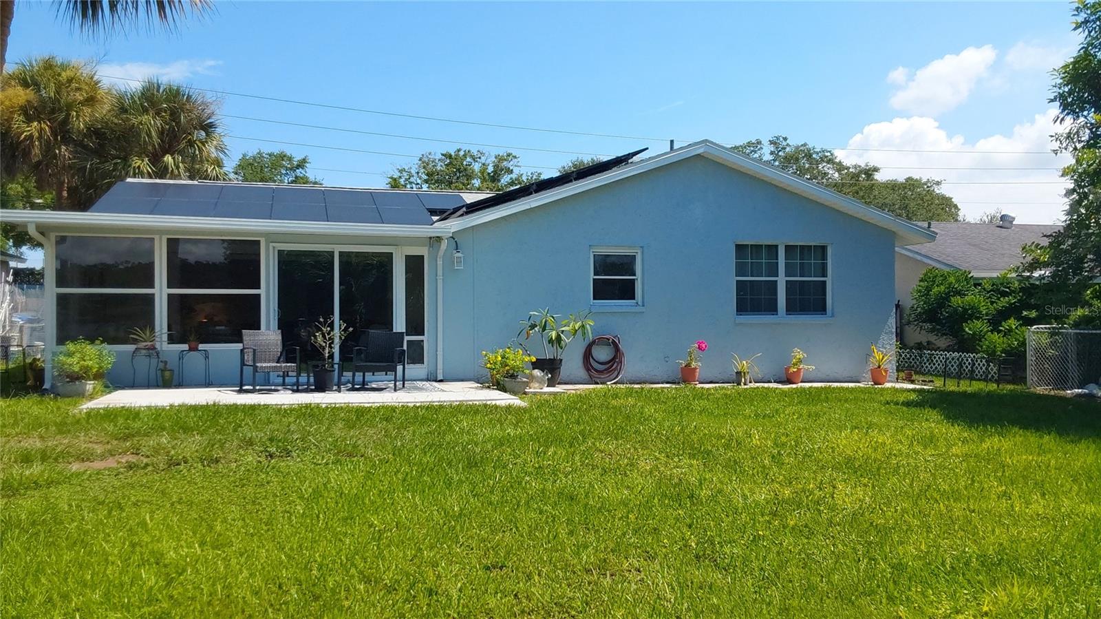 Listing photo id 1 for 1737 Solon Avenue