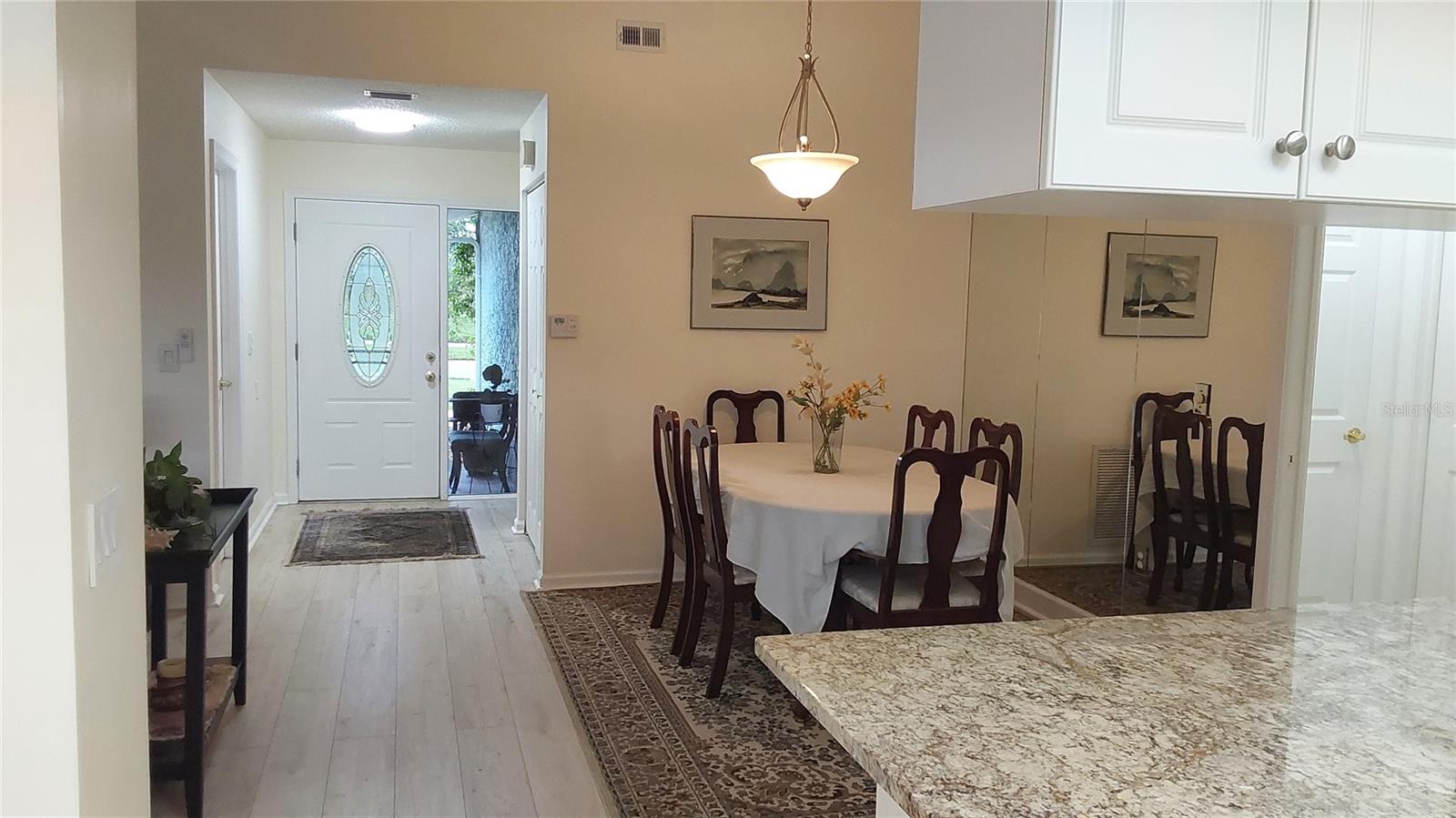 Listing photo id 7 for 1737 Solon Avenue