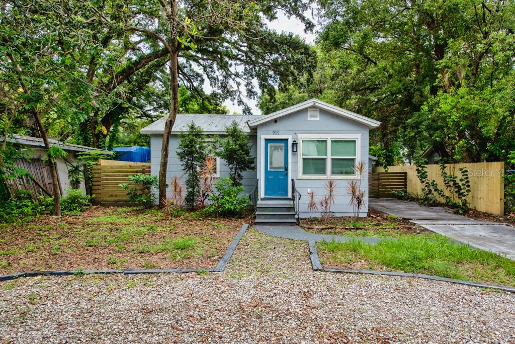 Image 32 of 40 For 919 Flora Street
